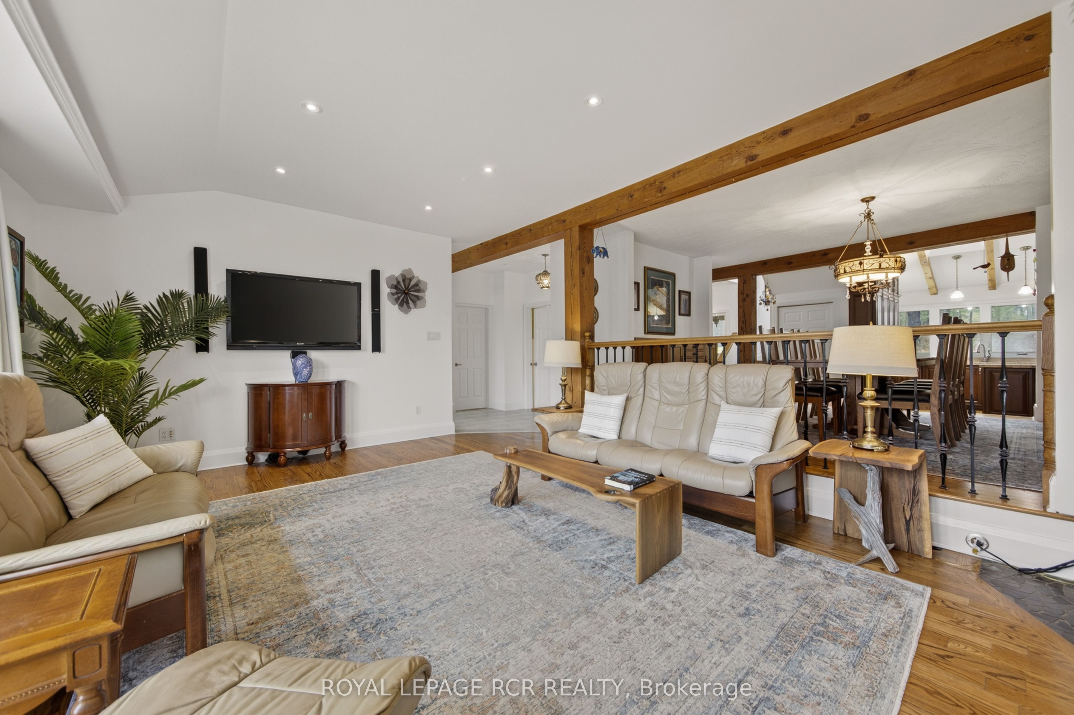 16365 Bathurst Street Property Photo 9