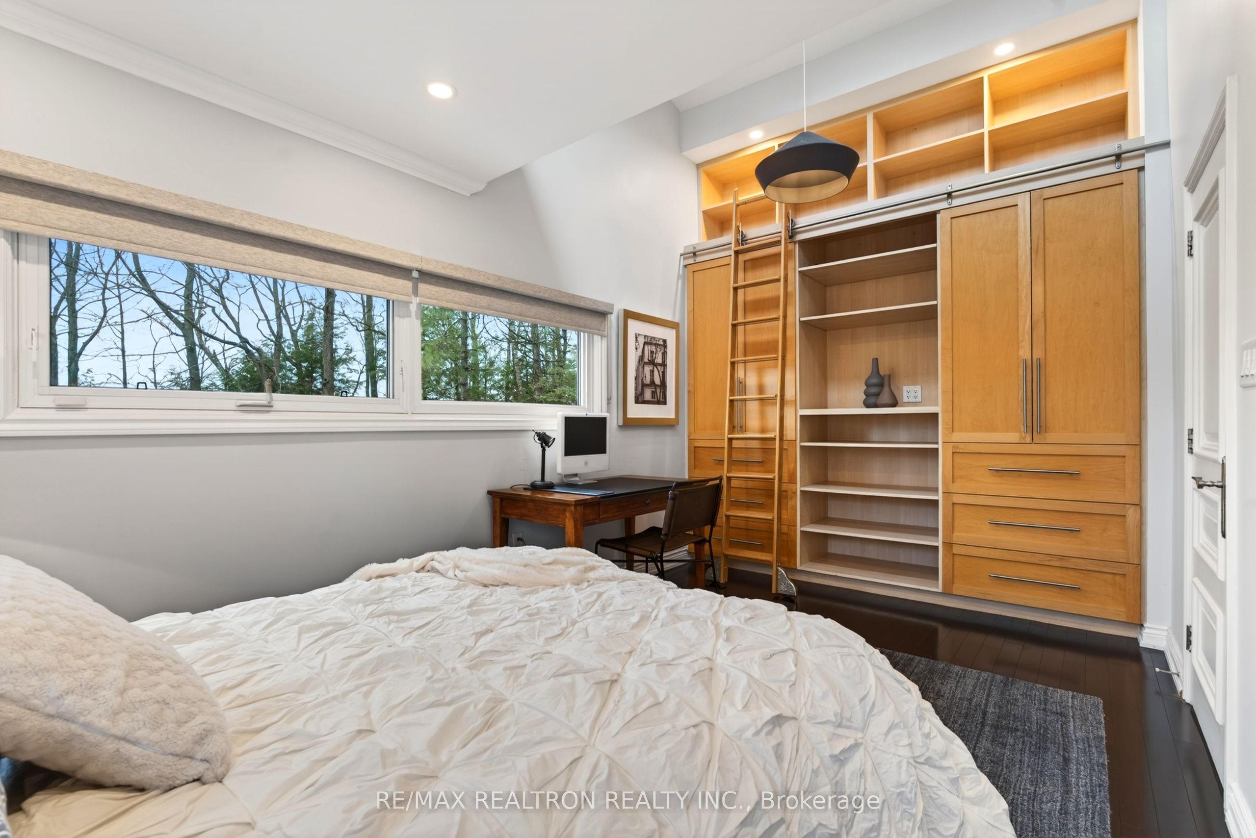 14038 Bayview Avenue Property Photo 20
