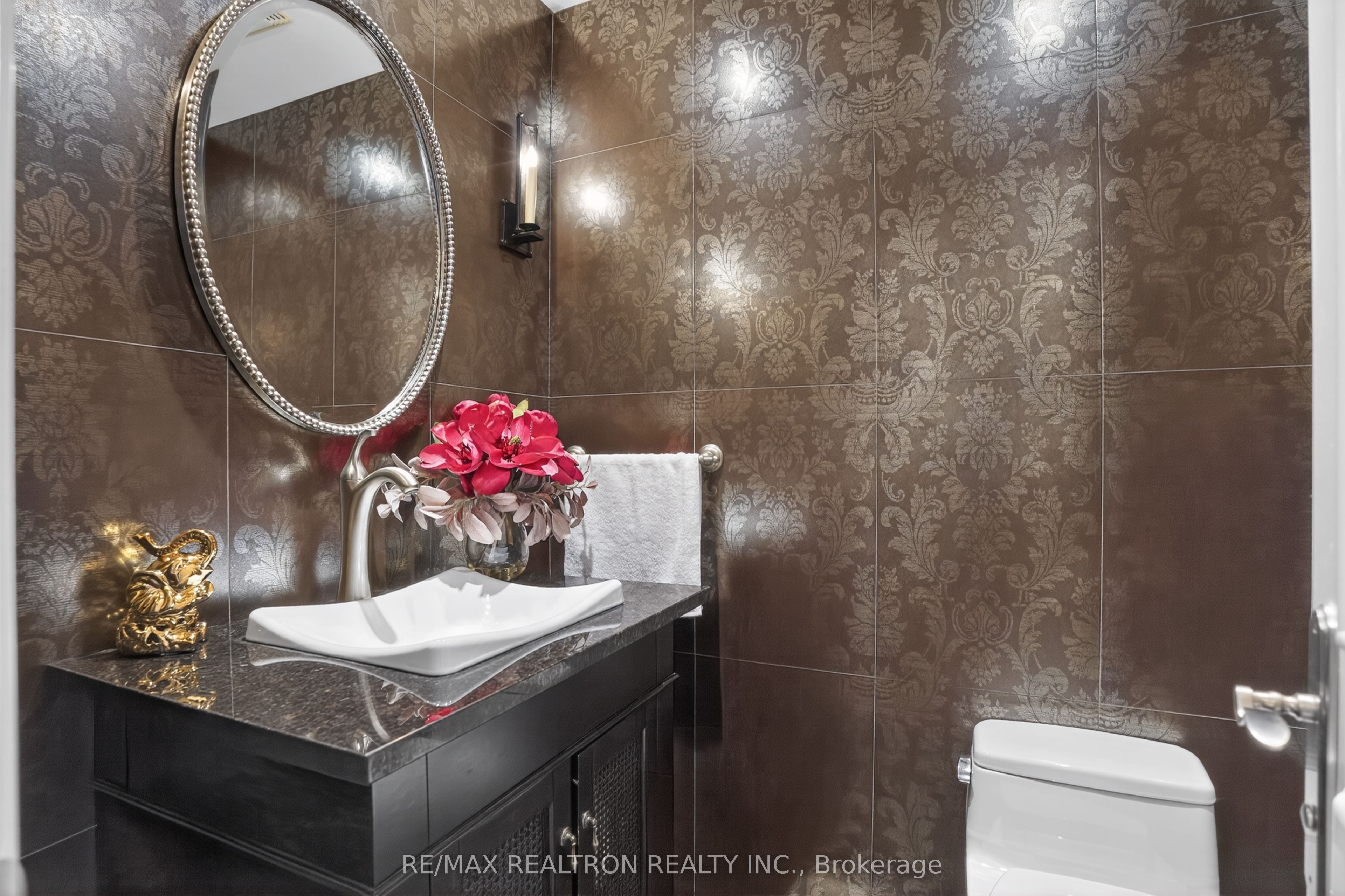 14038 Bayview Avenue Property Photo 25