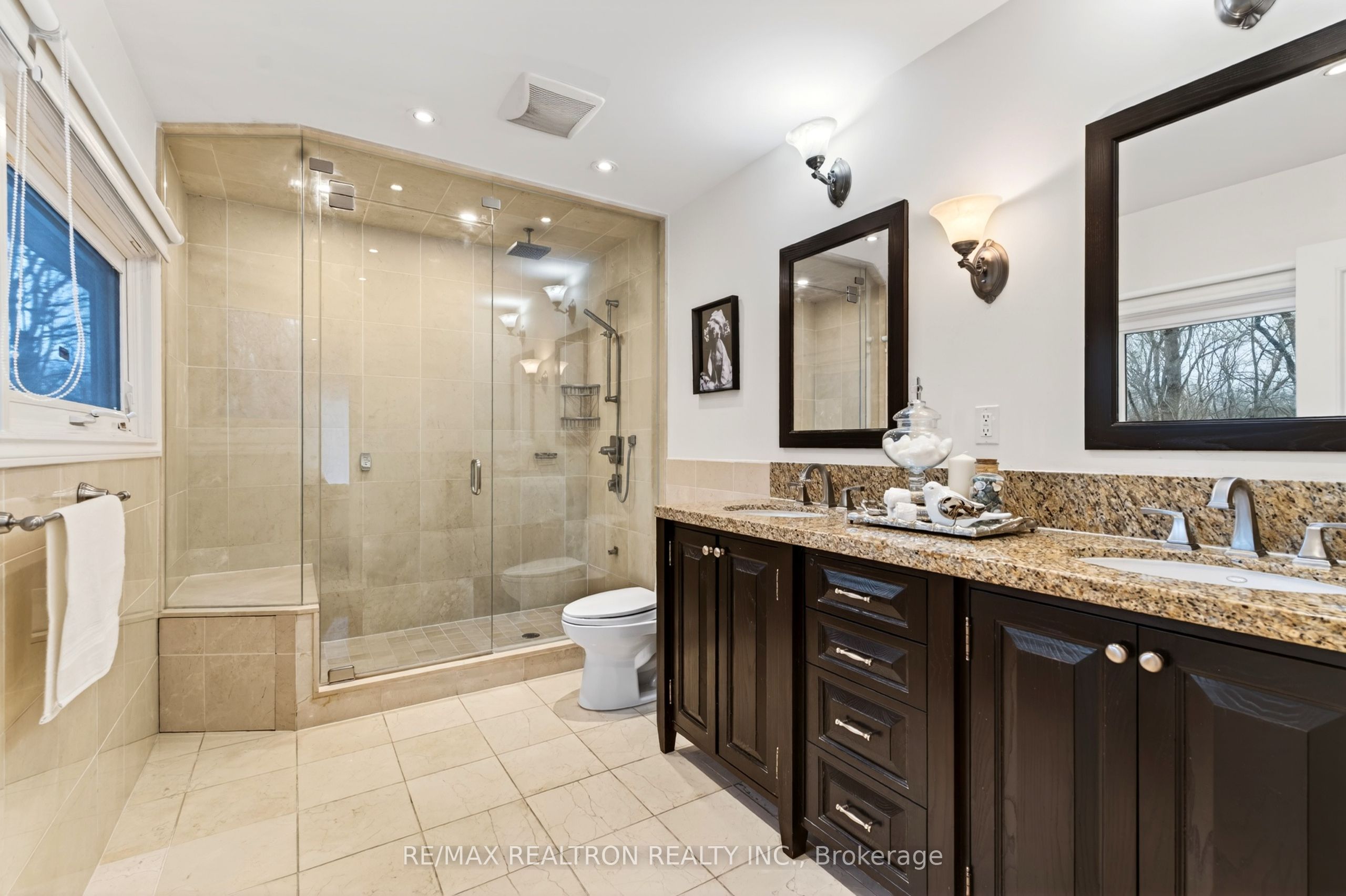 14038 Bayview Avenue Property Photo 25