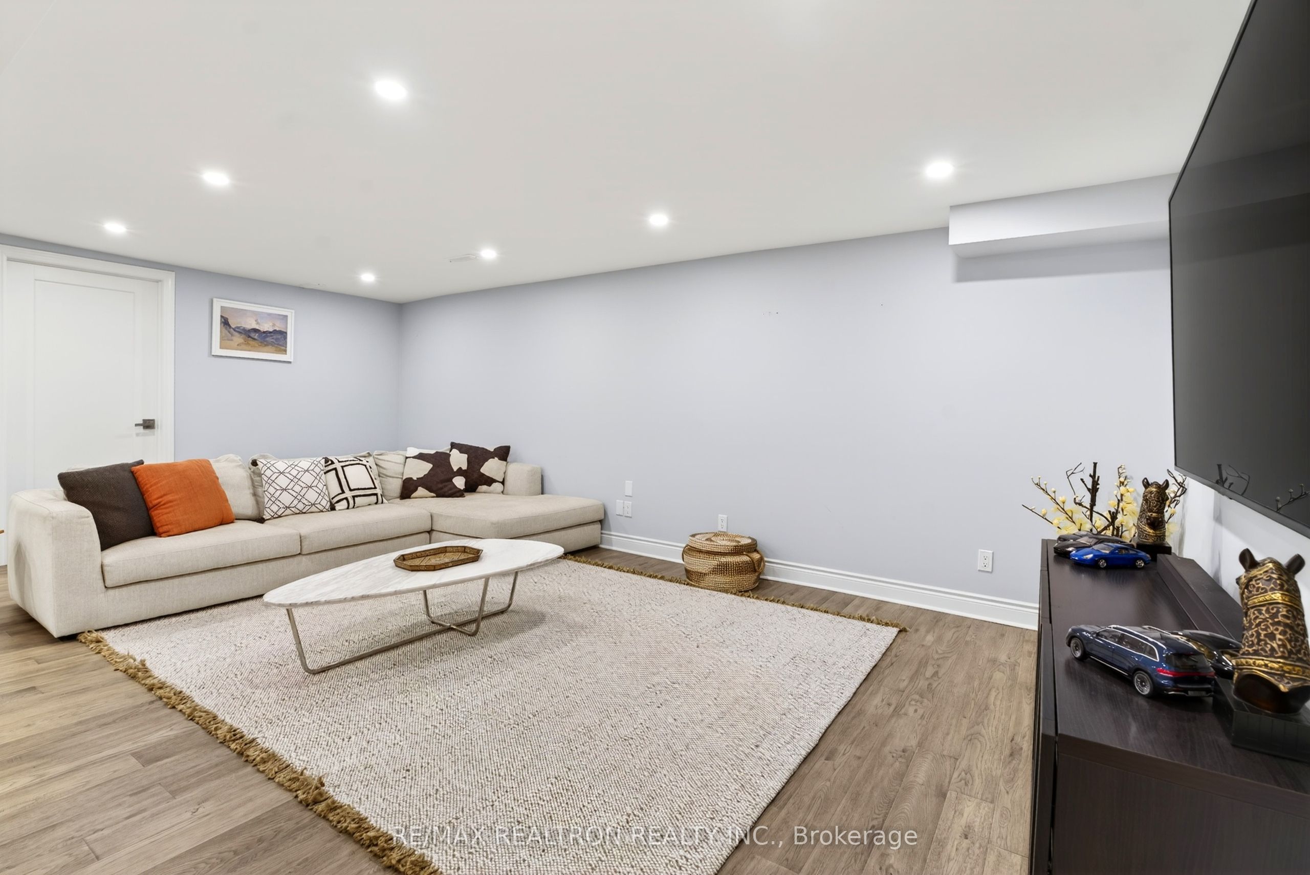 14038 Bayview Avenue Property Photo 34