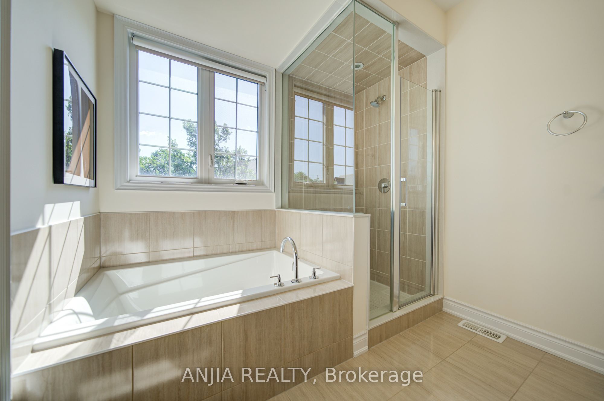 7 Beaufort Way Property Photo 37