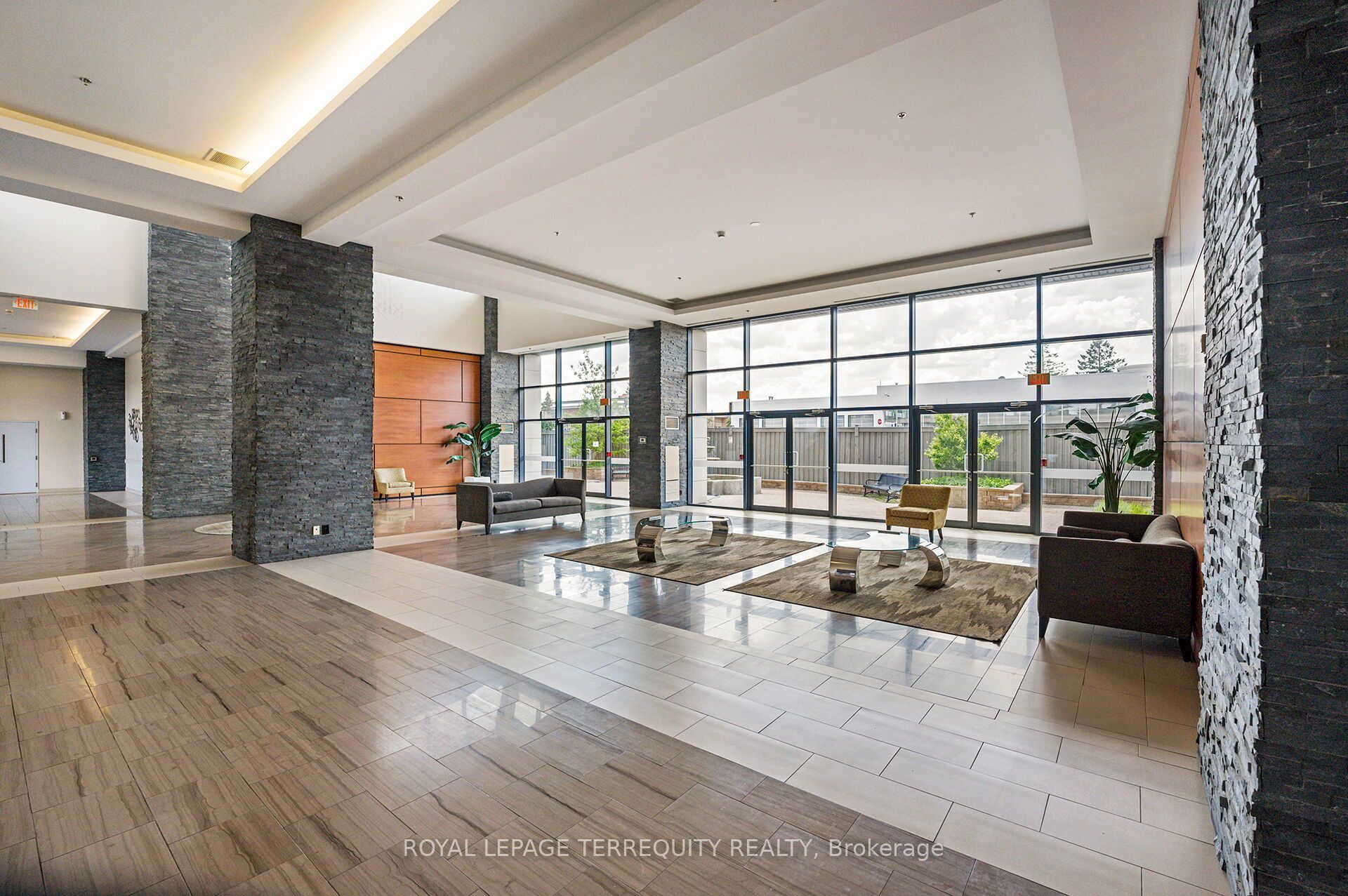 12 Woodstream Boulevard 709 Property Photo 3