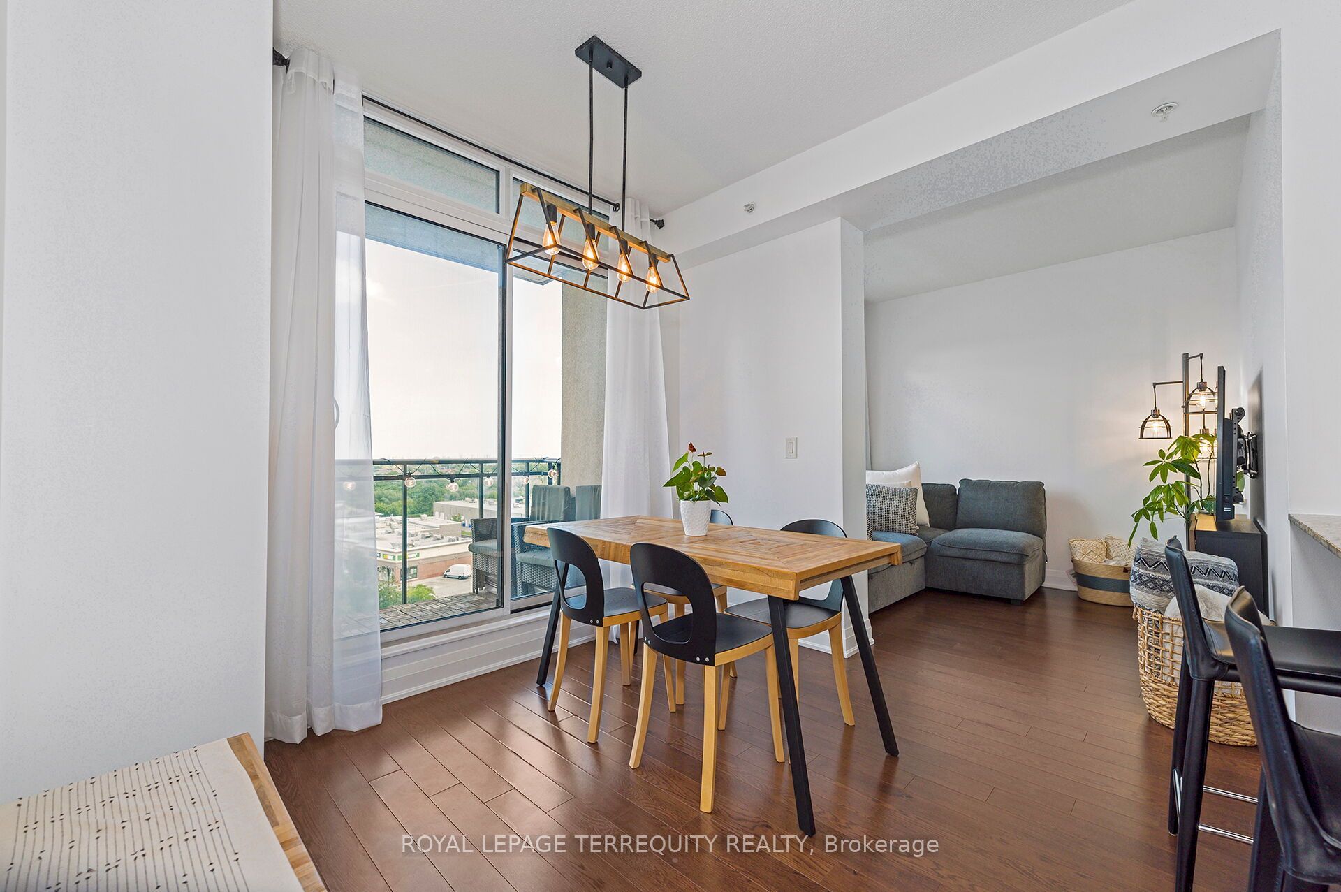12 Woodstream Boulevard 709 Property Photo 10
