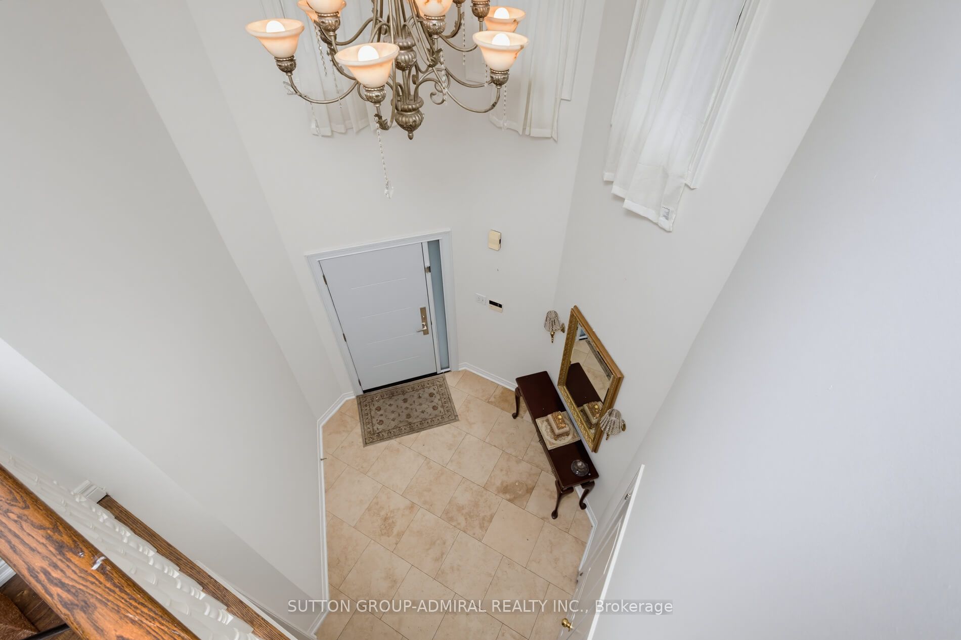 27 Pine Hollow Crescent Property Photo 5