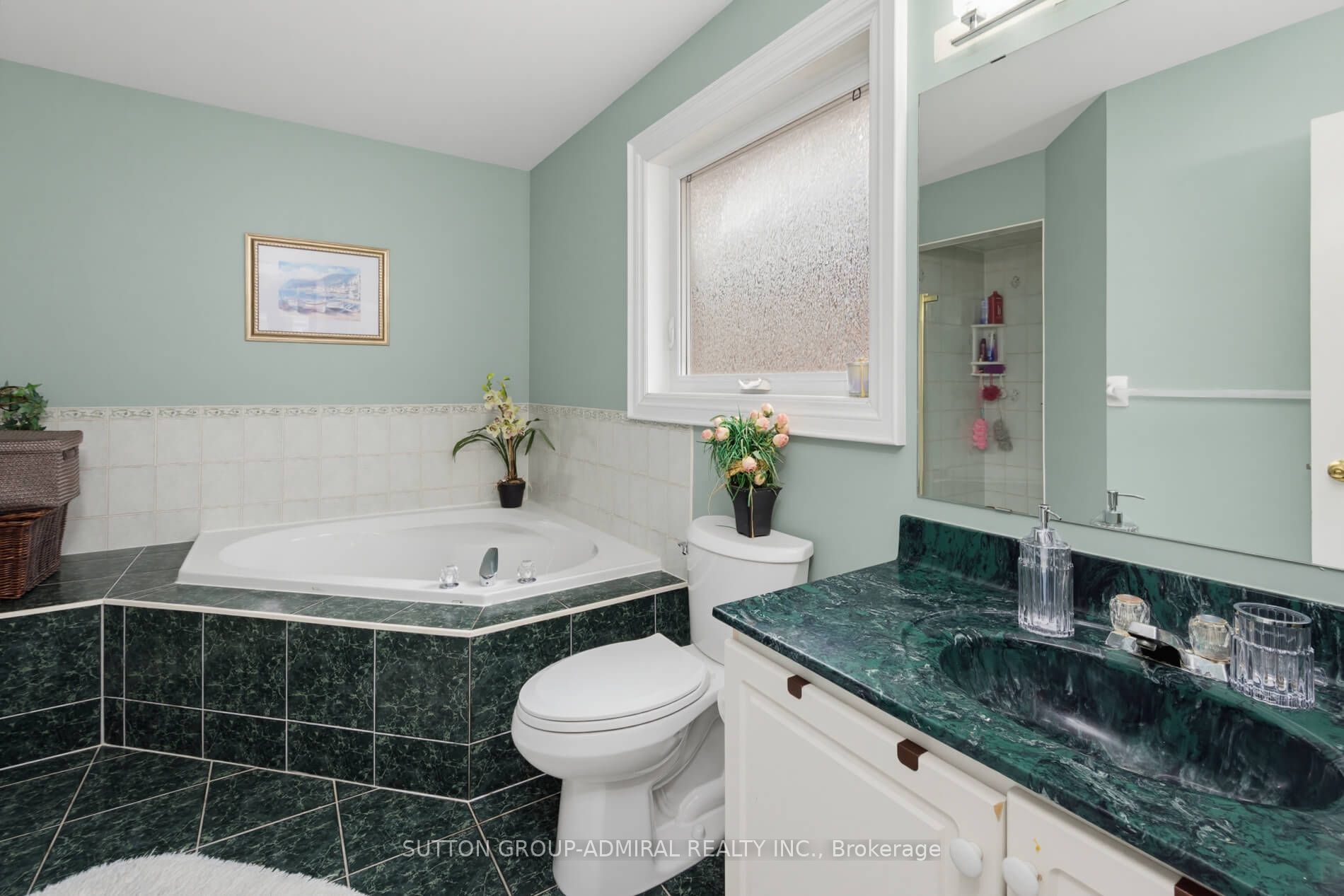 27 Pine Hollow Crescent Property Photo 19