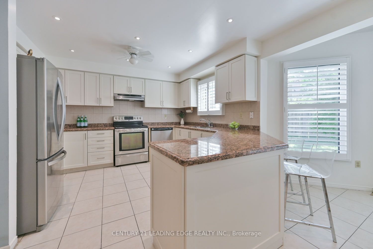 14 Montrose Crescent Property Photo 12