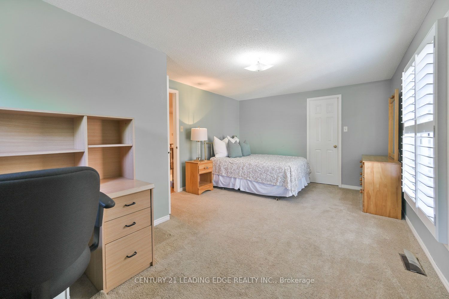 14 Montrose Crescent Property Photo 31