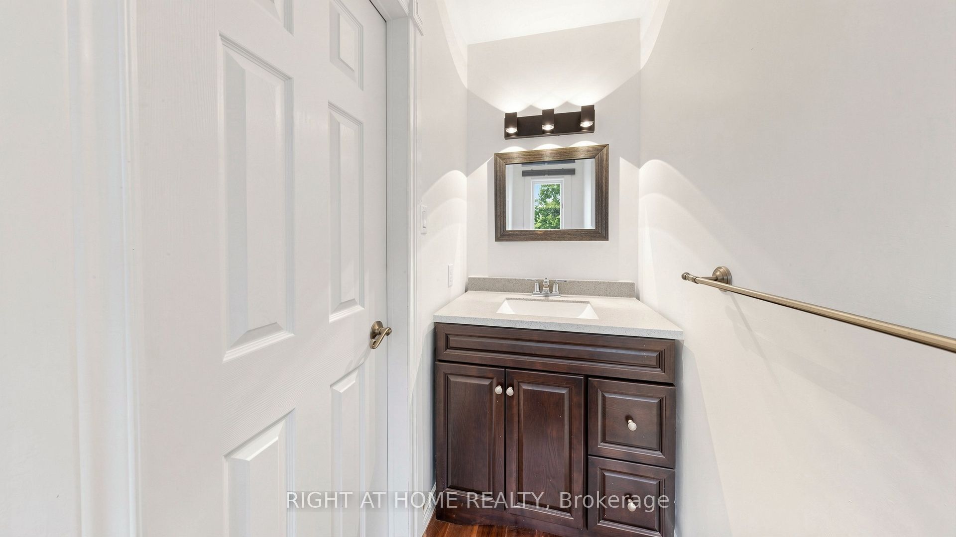 206 Fairwood Drive Property Photo 19