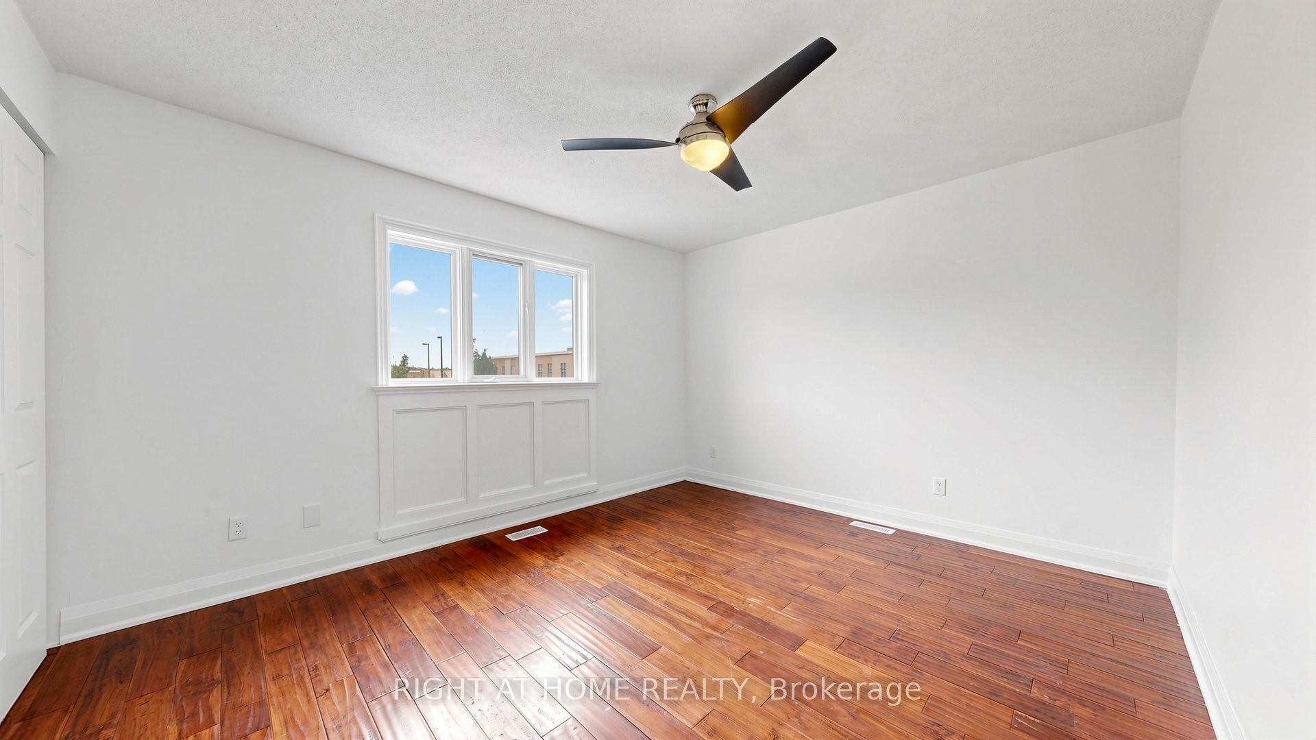 206 Fairwood Drive Property Photo 25