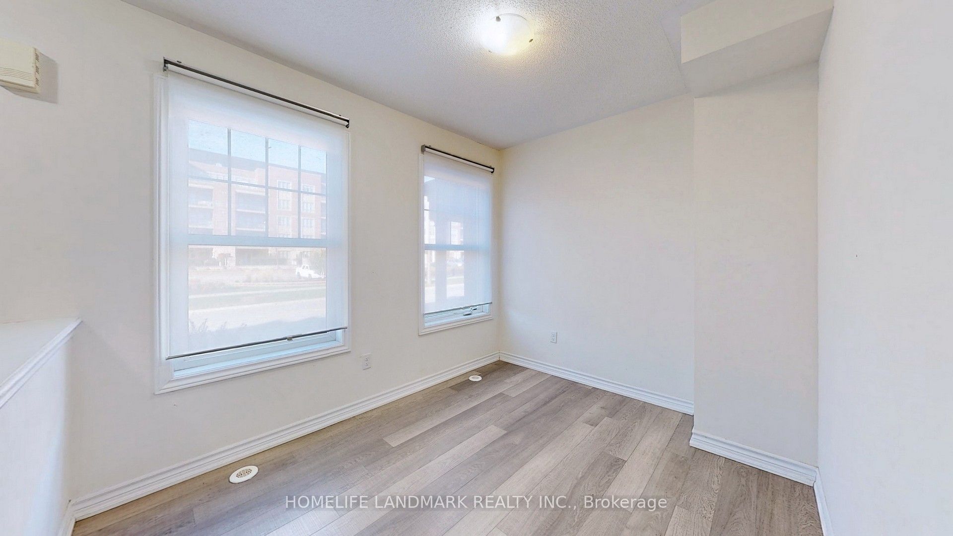 114 Baker Hill Boulevard Property Photo 2