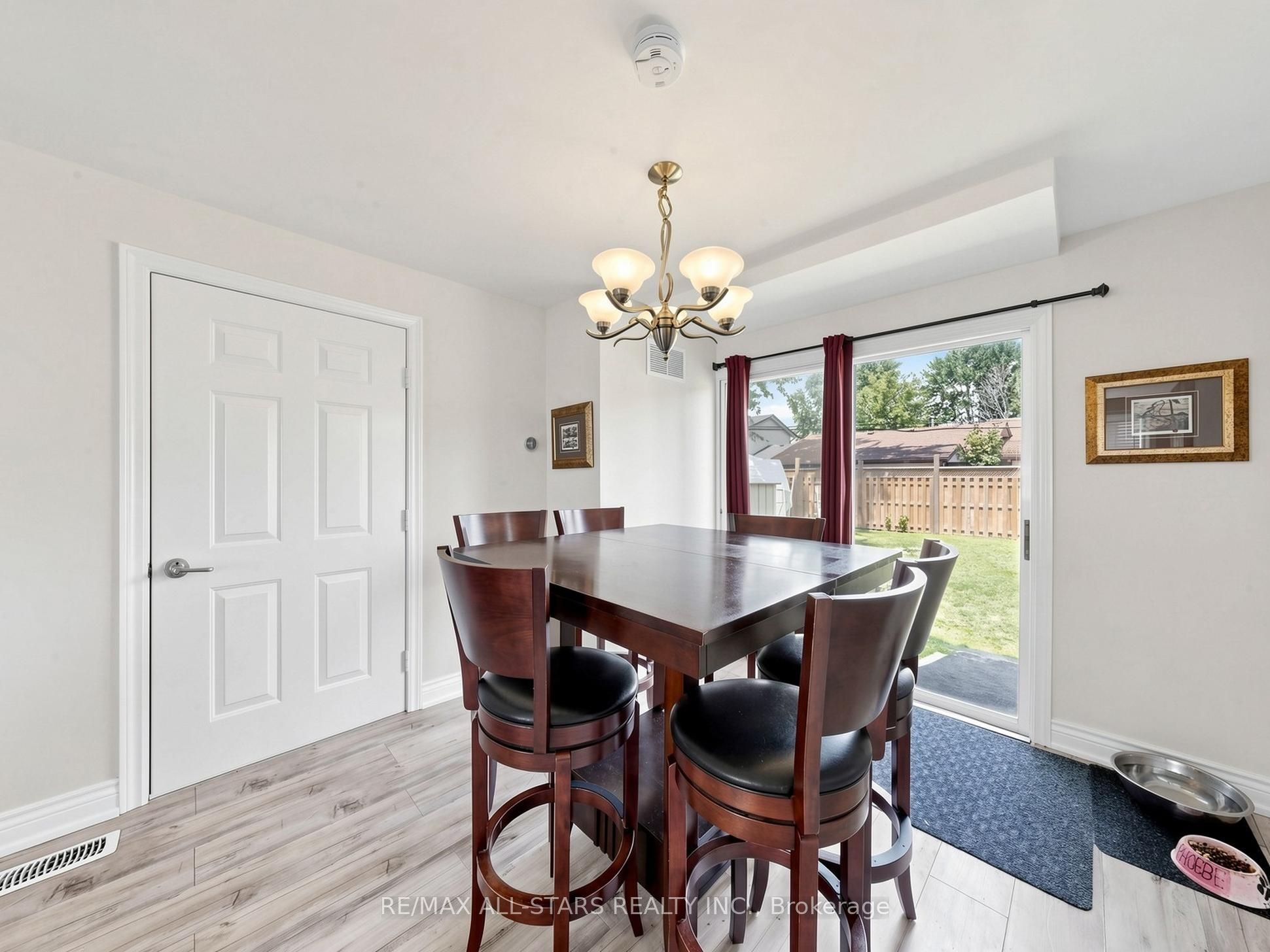 374 Adeline Drive Property Photo 10