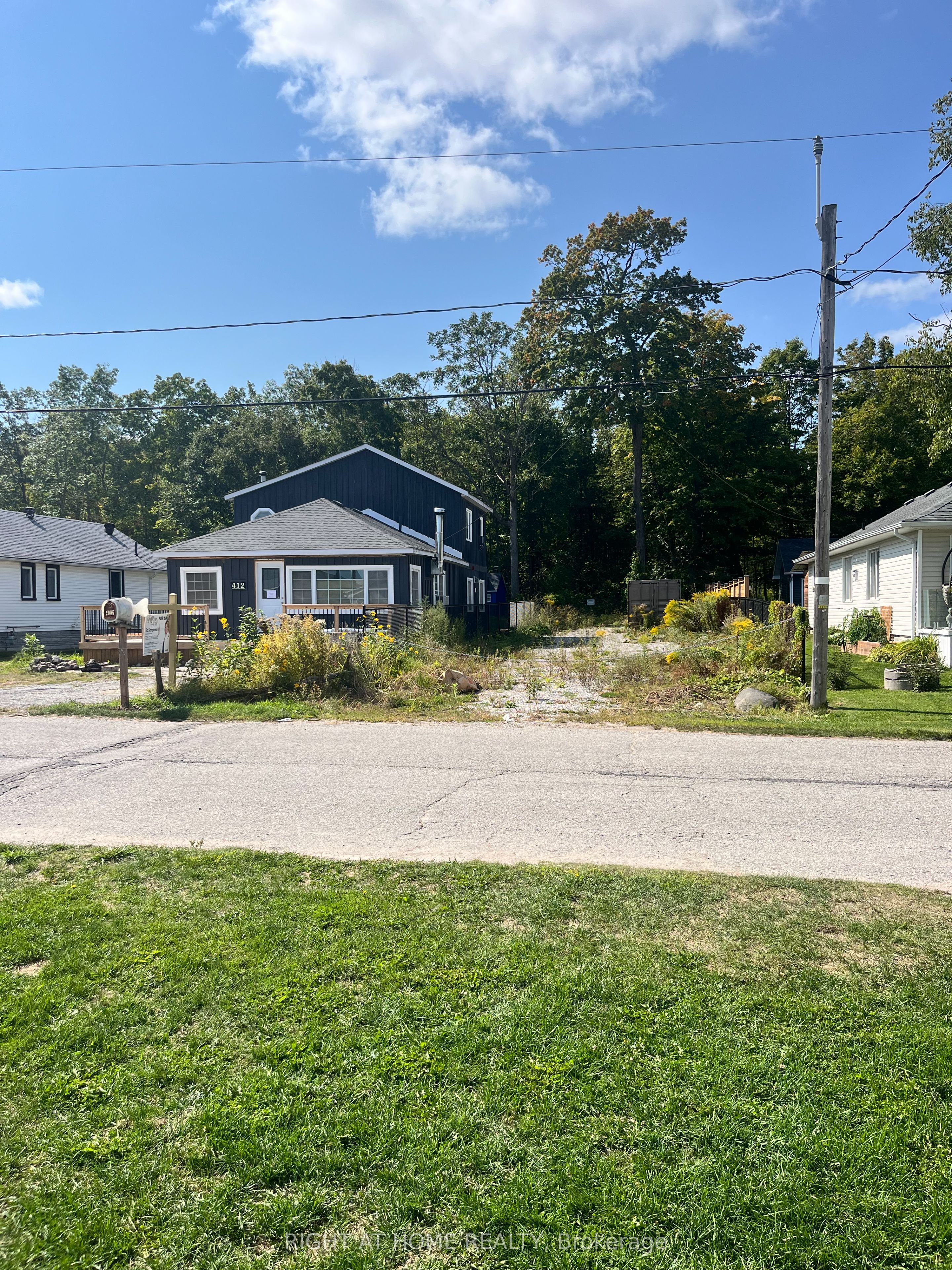 412 Limerick Crescent Property Photo 14