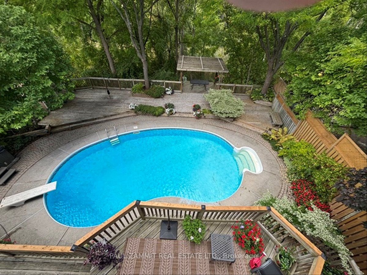 20 Tanglewood Trail Property Photo 1