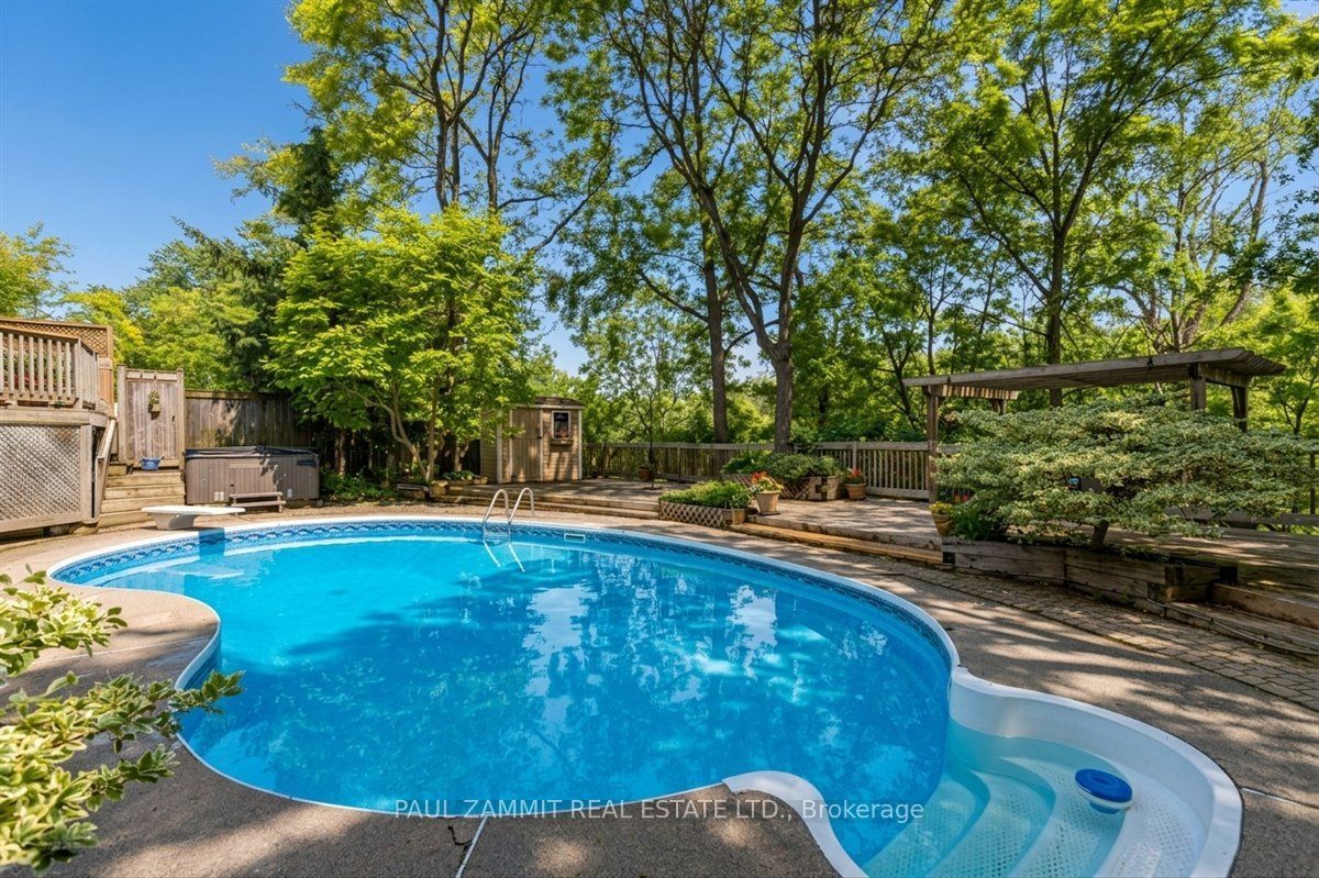 20 Tanglewood Trail Property Photo 4