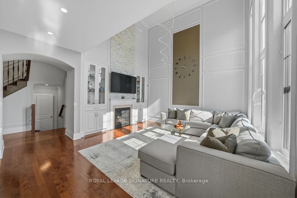 9 William Bowes Boulevard Property Photo 8