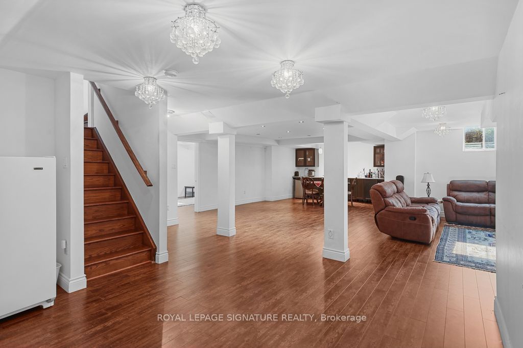 9 William Bowes Boulevard Property Photo 25
