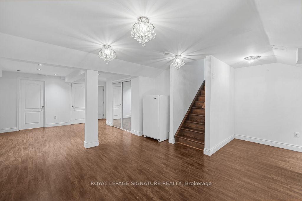 9 William Bowes Boulevard Property Photo 26