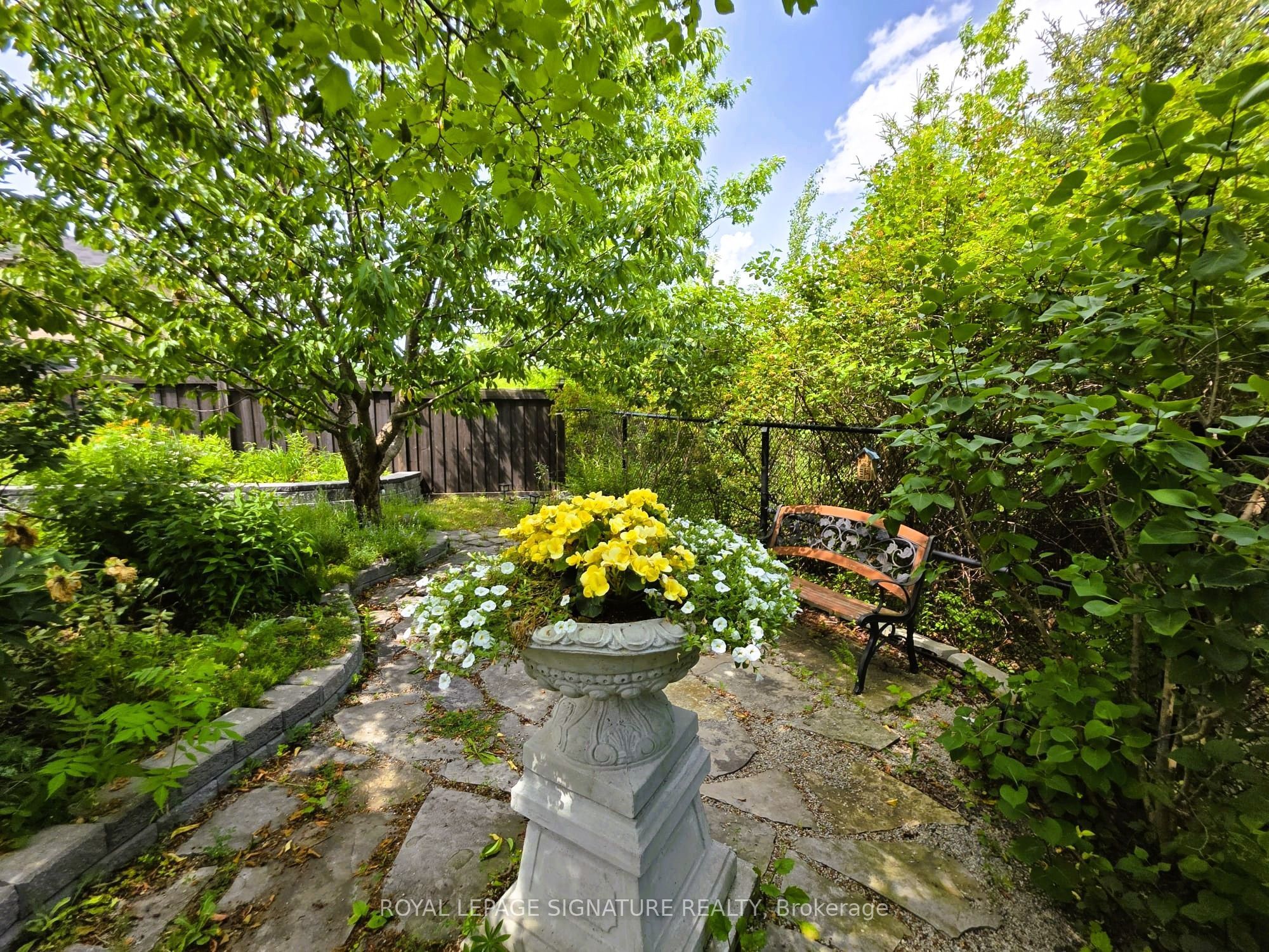 9 William Bowes Boulevard Property Photo 35