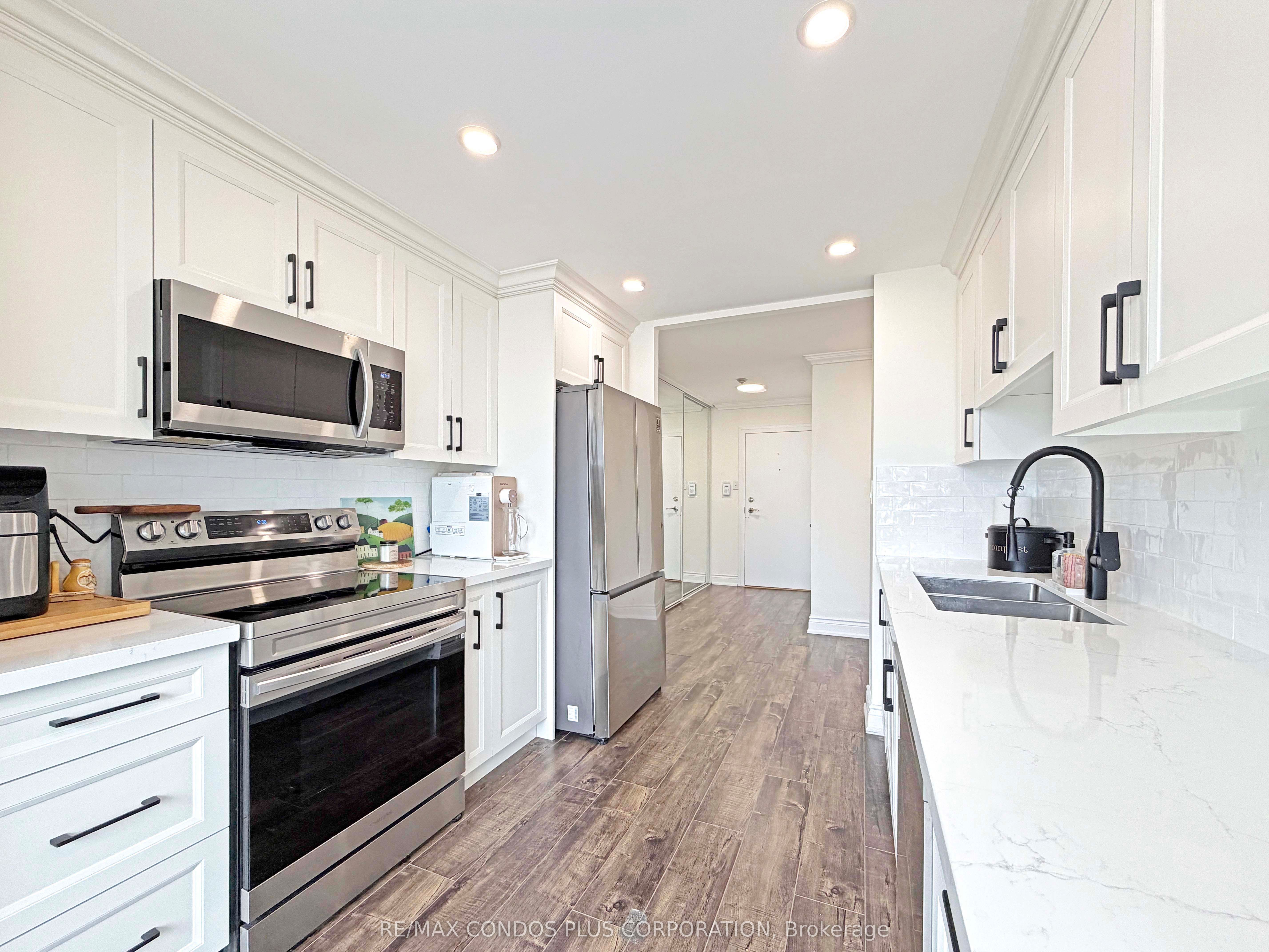 120 Promenade Circle 1509 Property Photo 10