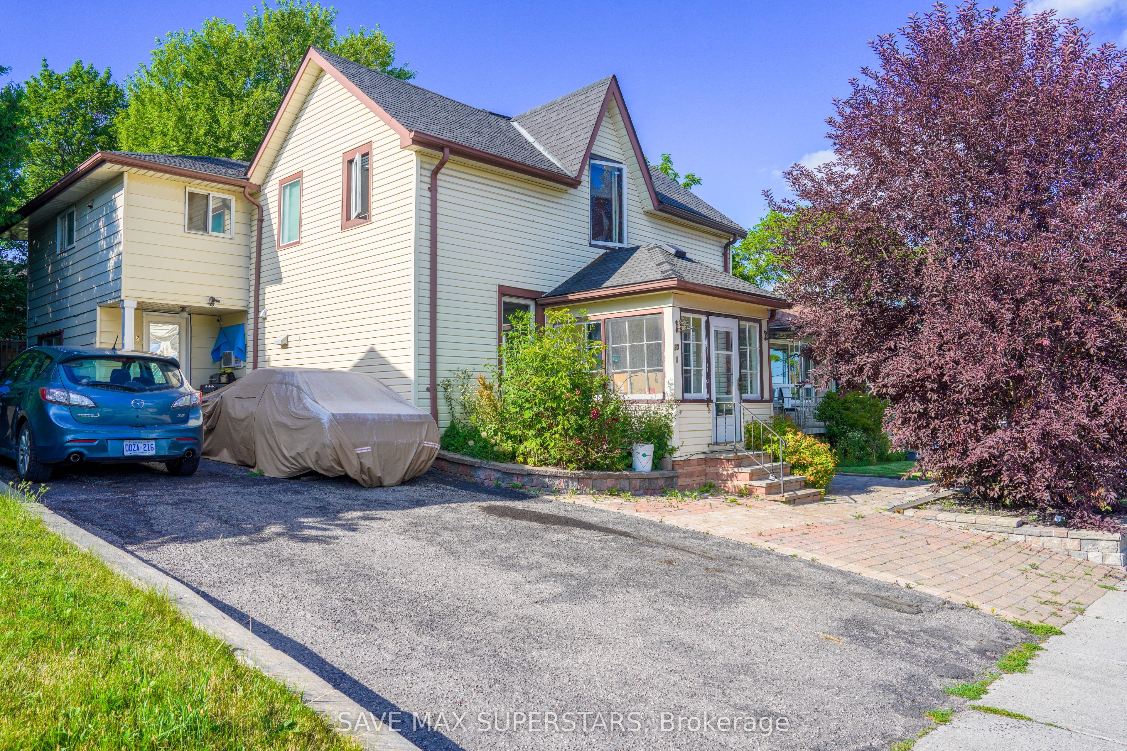 93 John Street E Property Photo 1