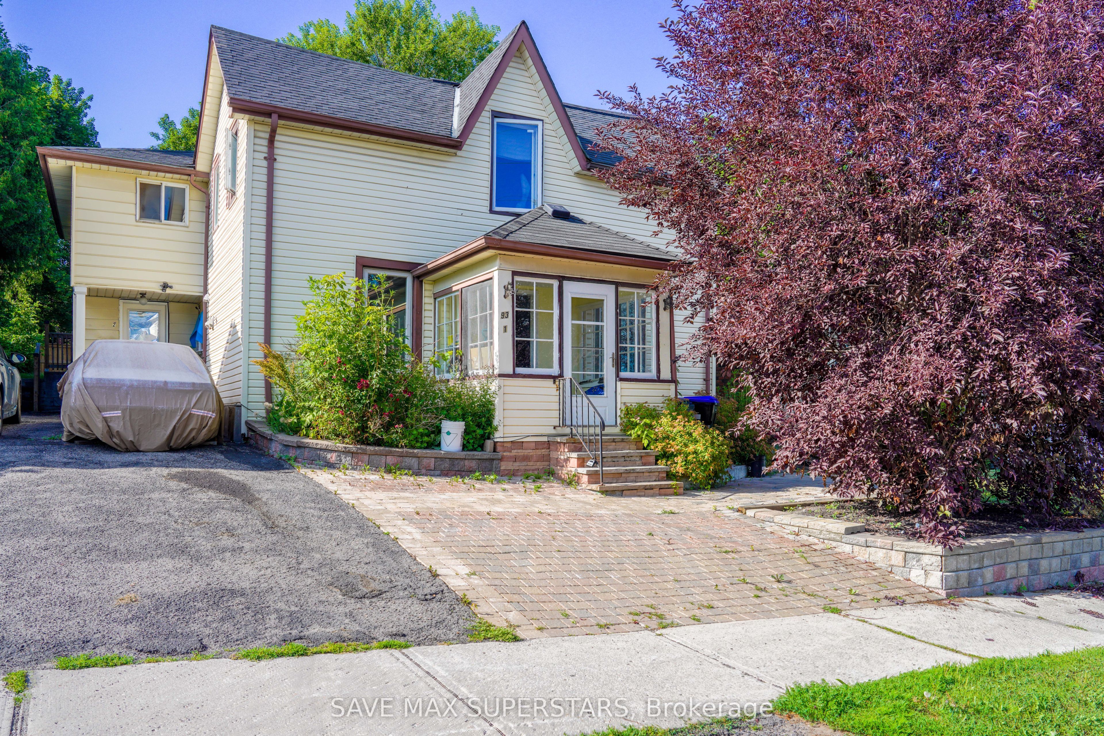 93 John Street E Property Photo 13