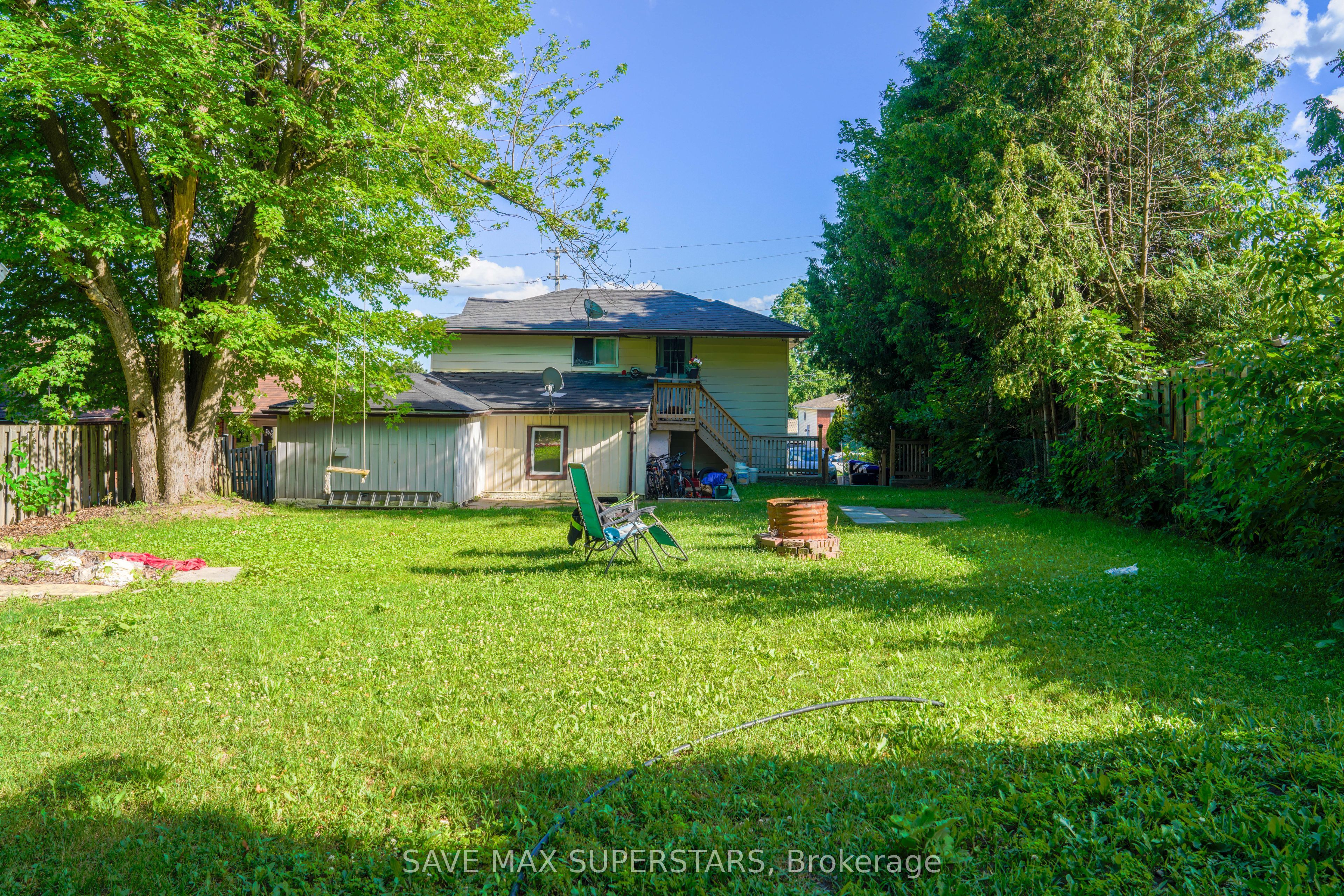 93 John Street E Property Photo 17