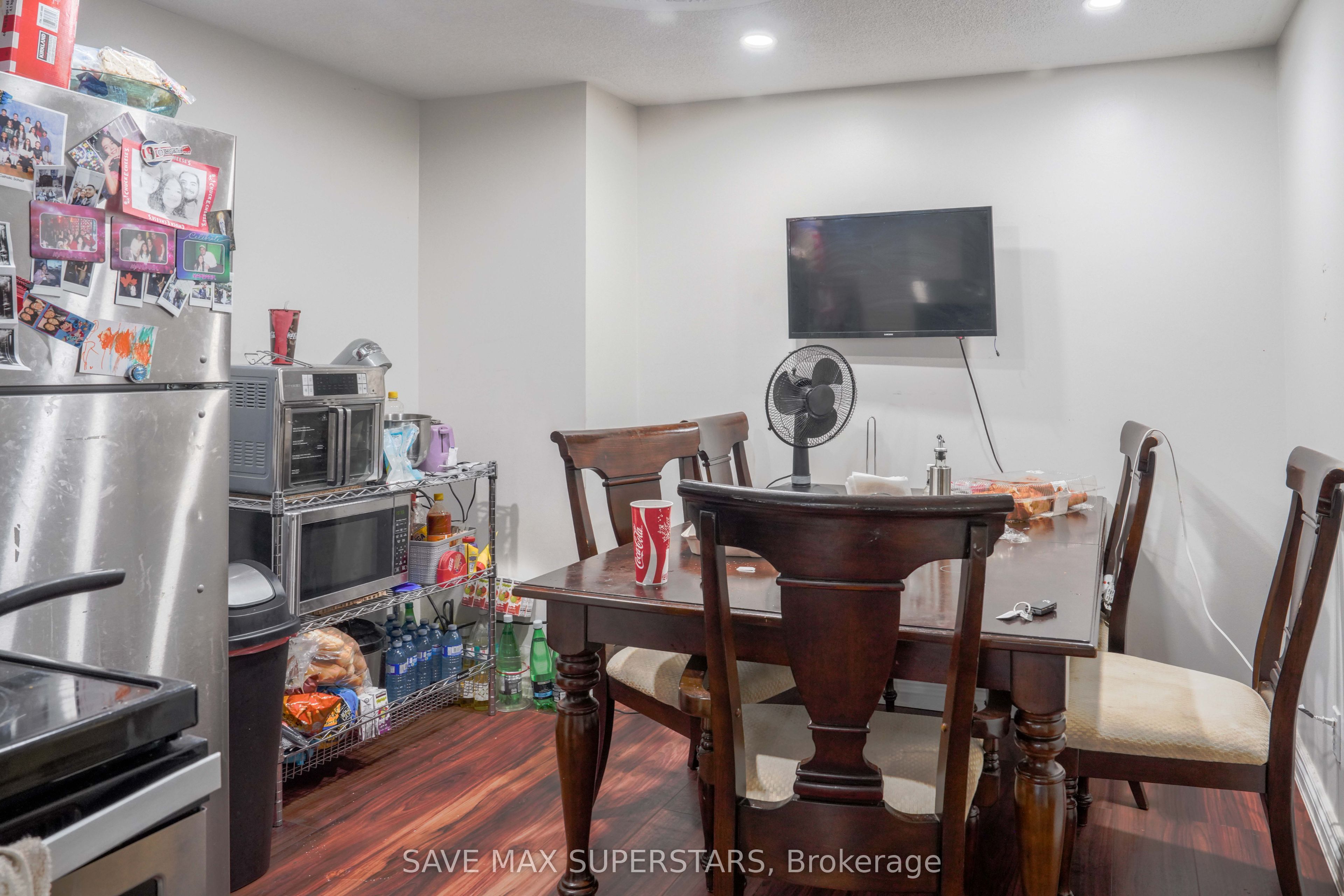 93 John Street E Property Photo 33