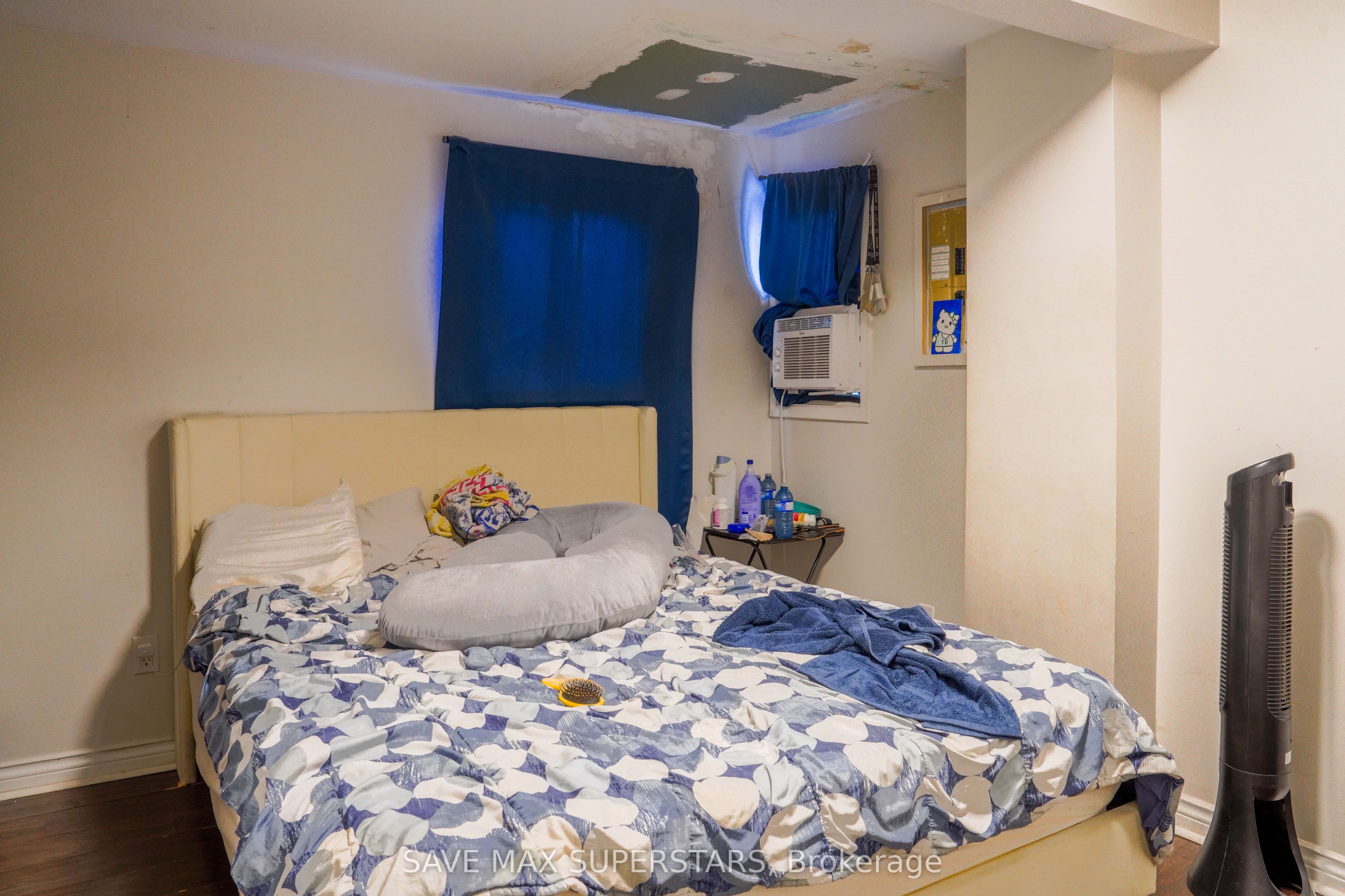 93 John Street E Property Photo 34