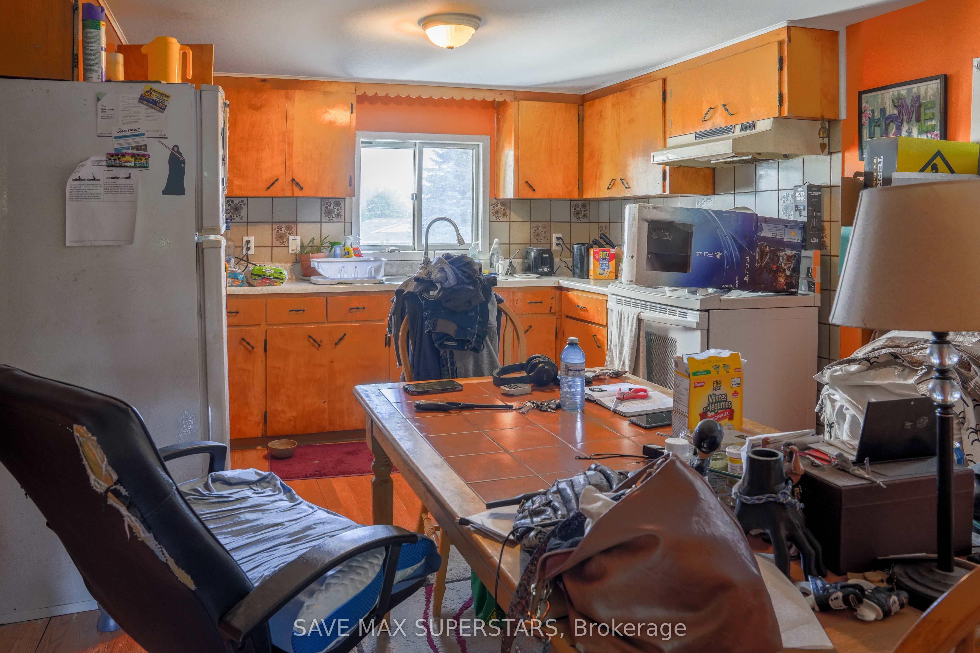 93 John Street E Property Photo 38