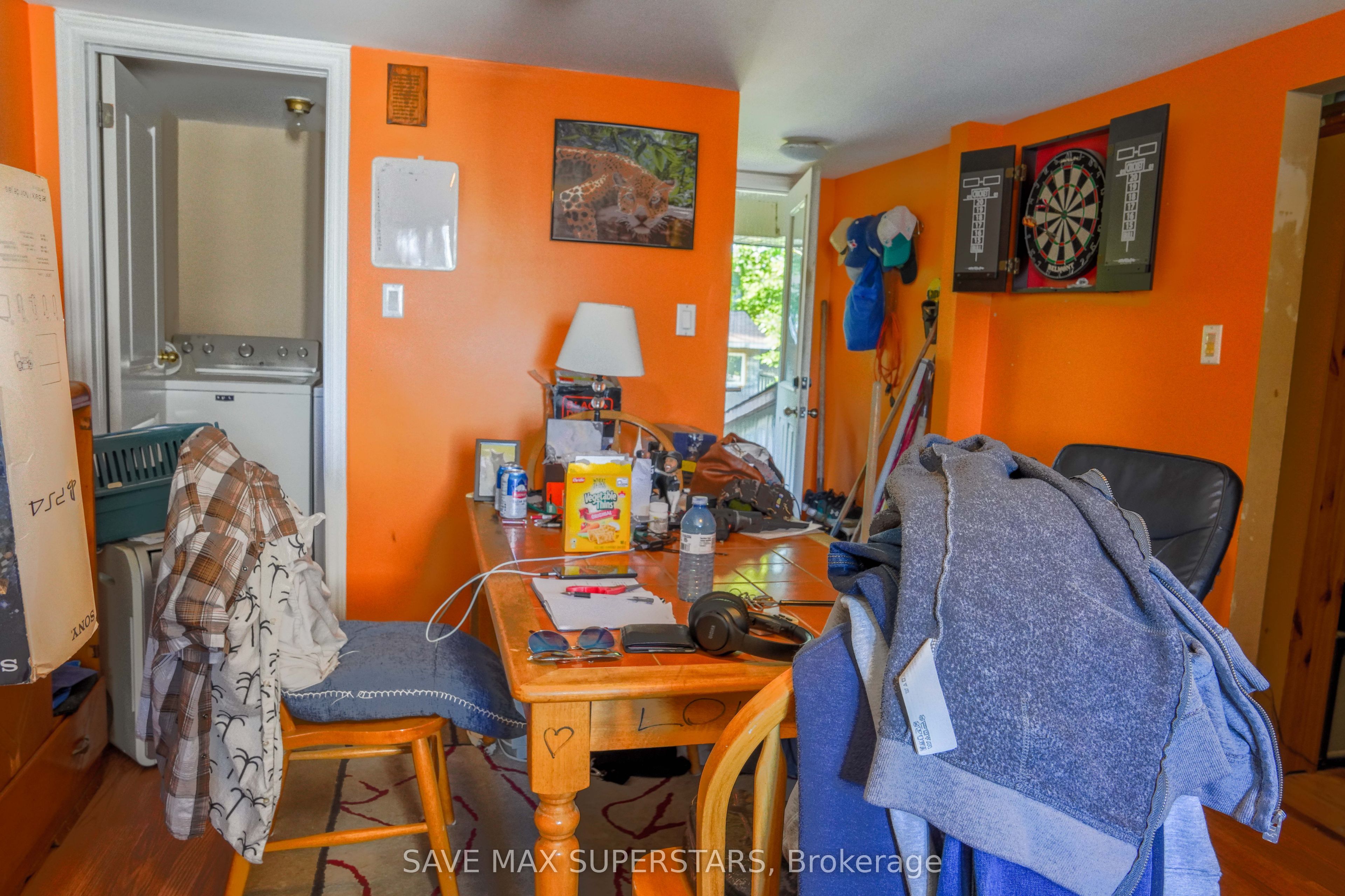 93 John Street E Property Photo 39