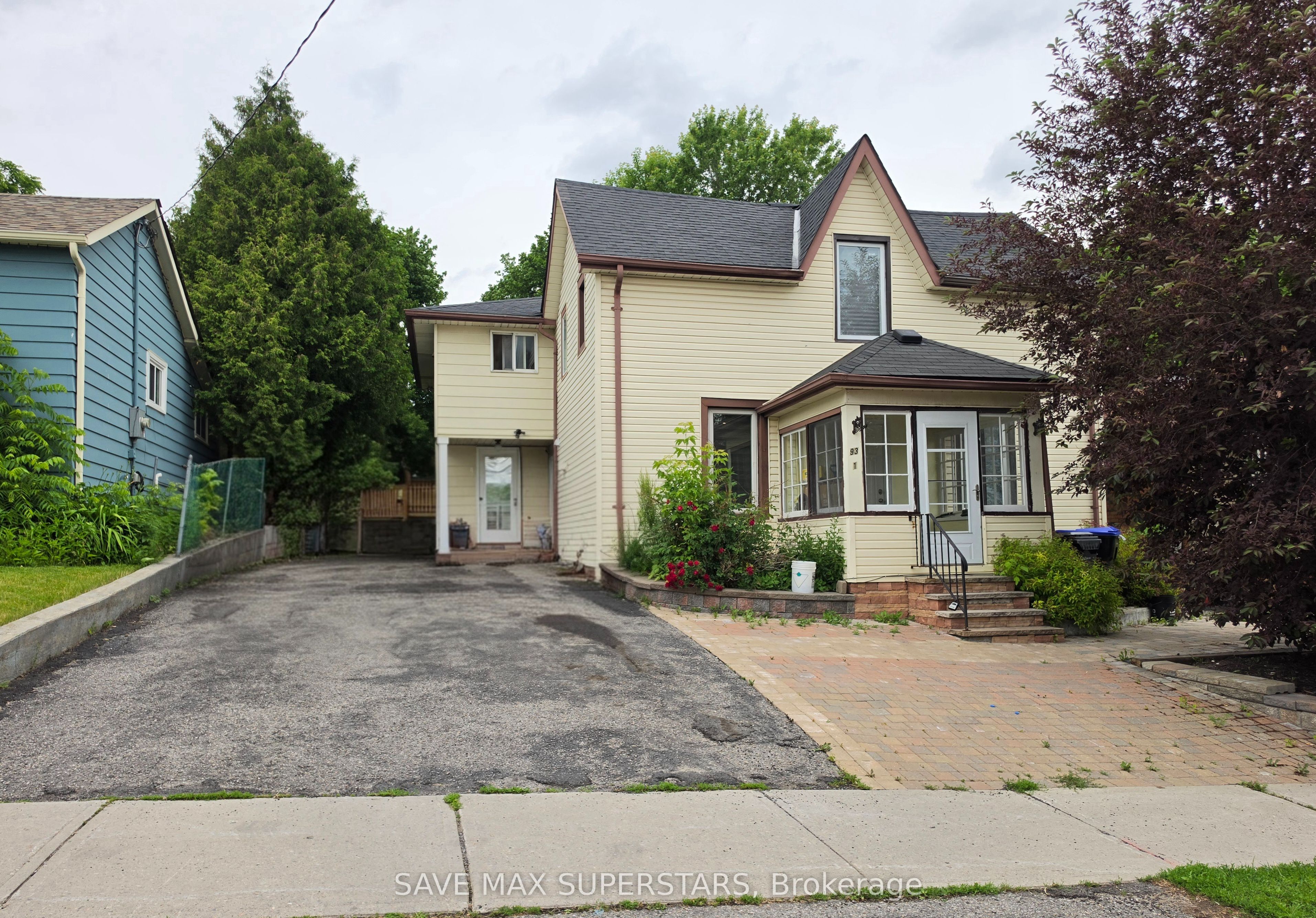 93 John Street E Property Photo 44