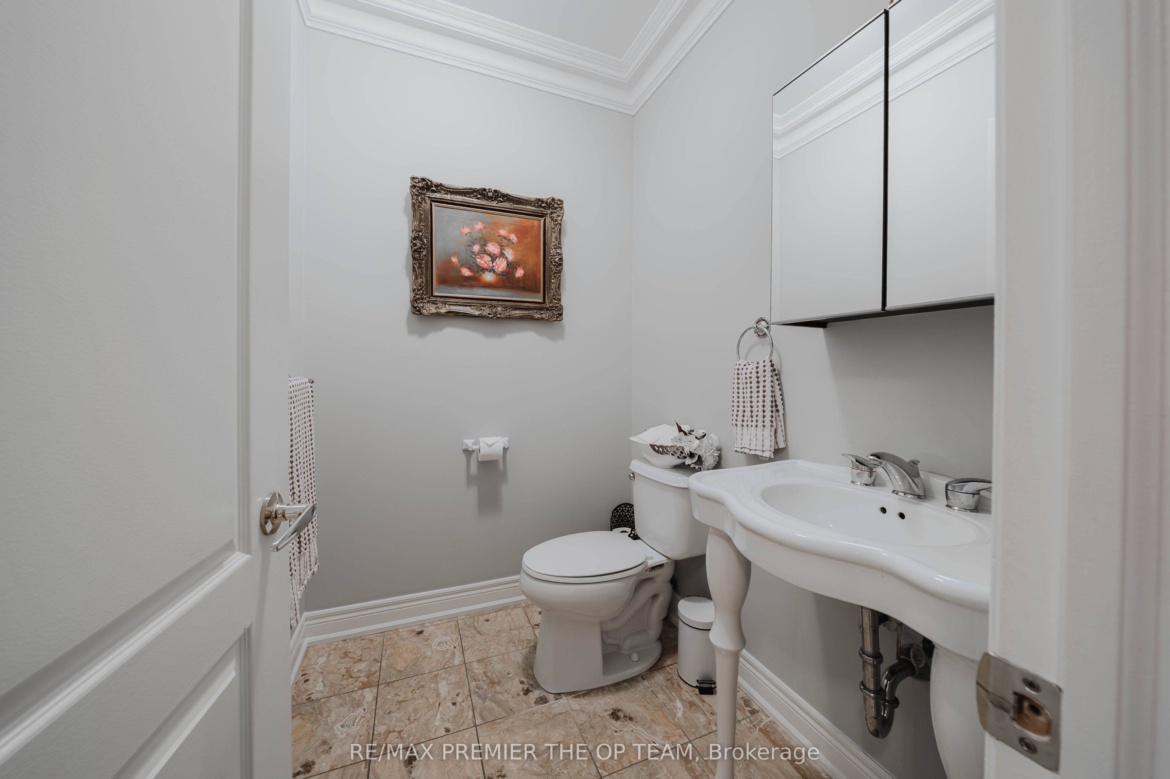 56 Park Ridge Drive Upper Property Photo 27