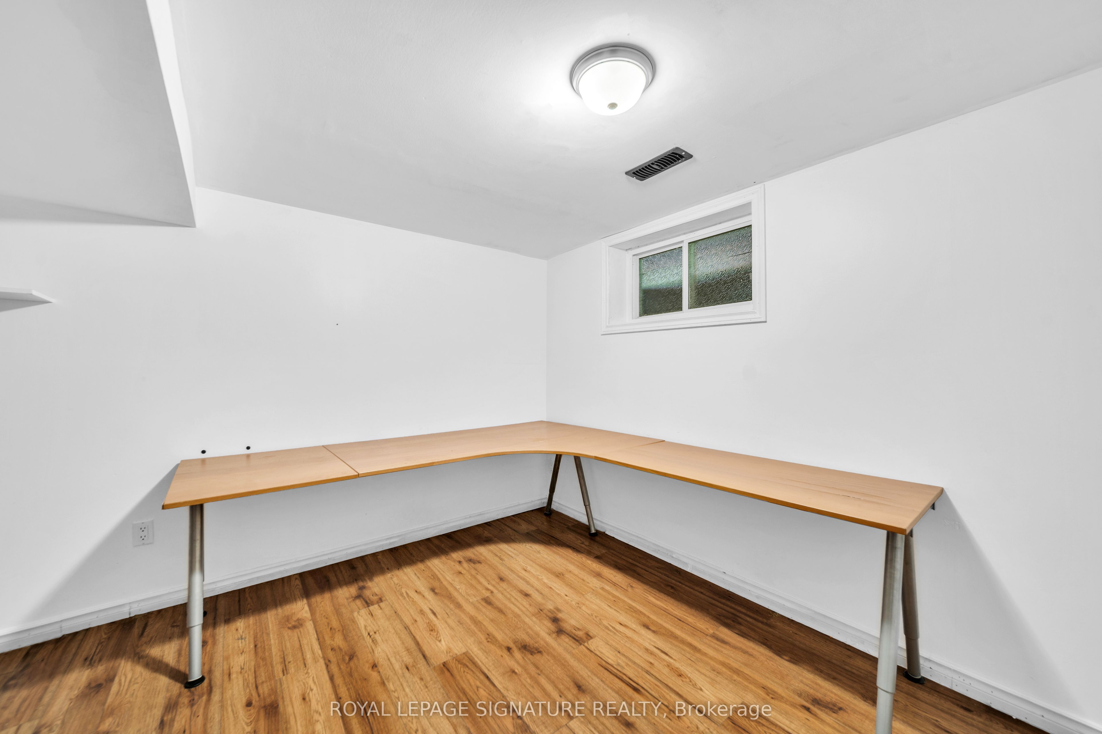 43 Parkside Drive Basement Property Photo 9
