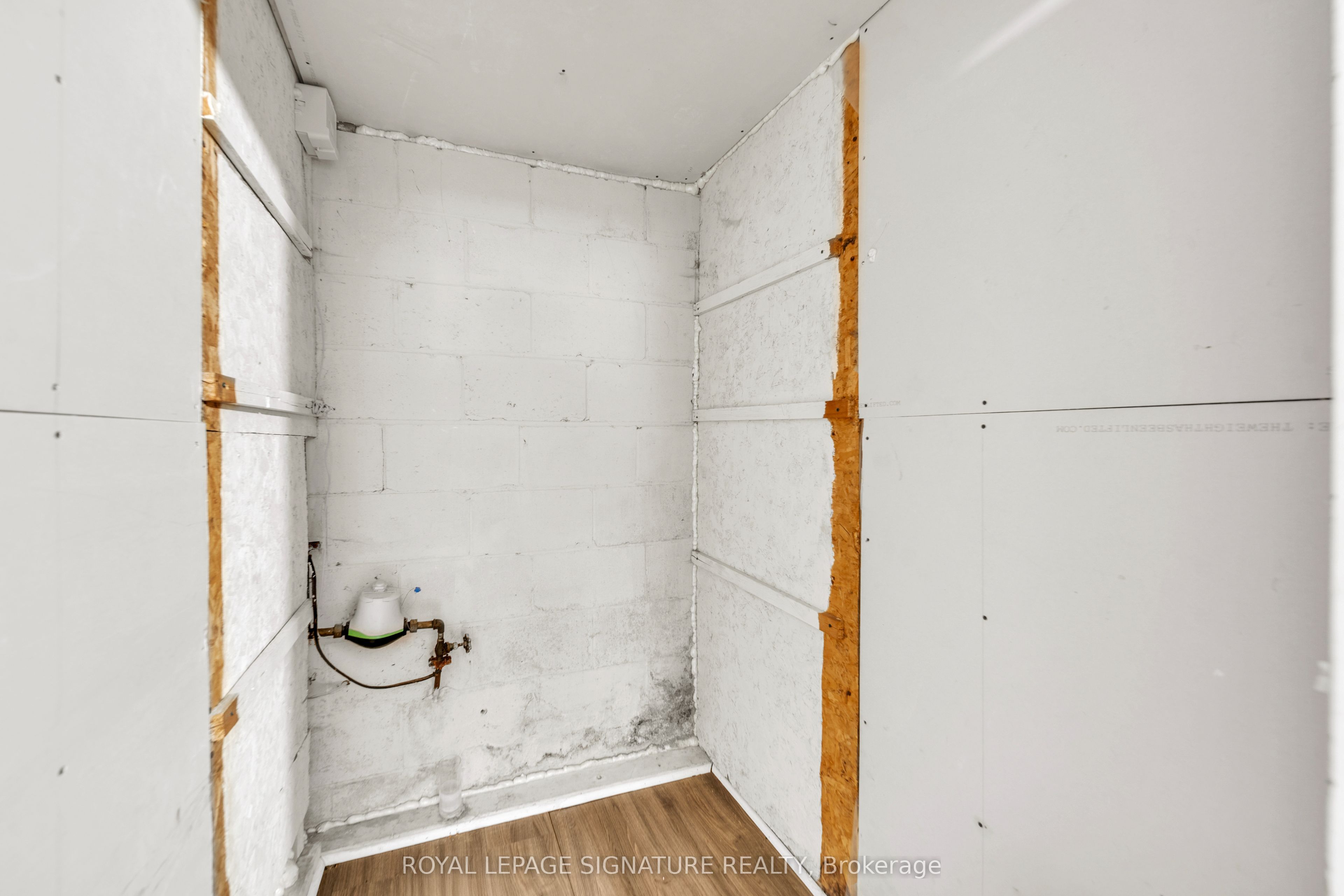 43 Parkside Drive Basement Property Photo 14