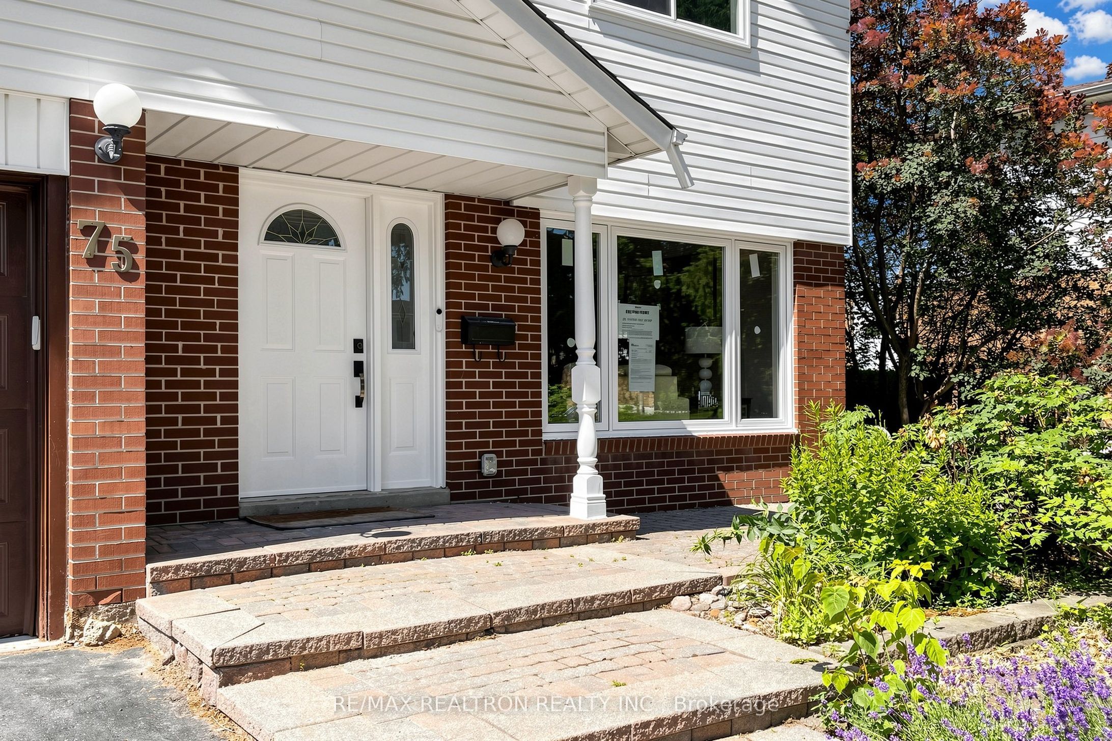 75 Pringle Avenue Property Photo 3