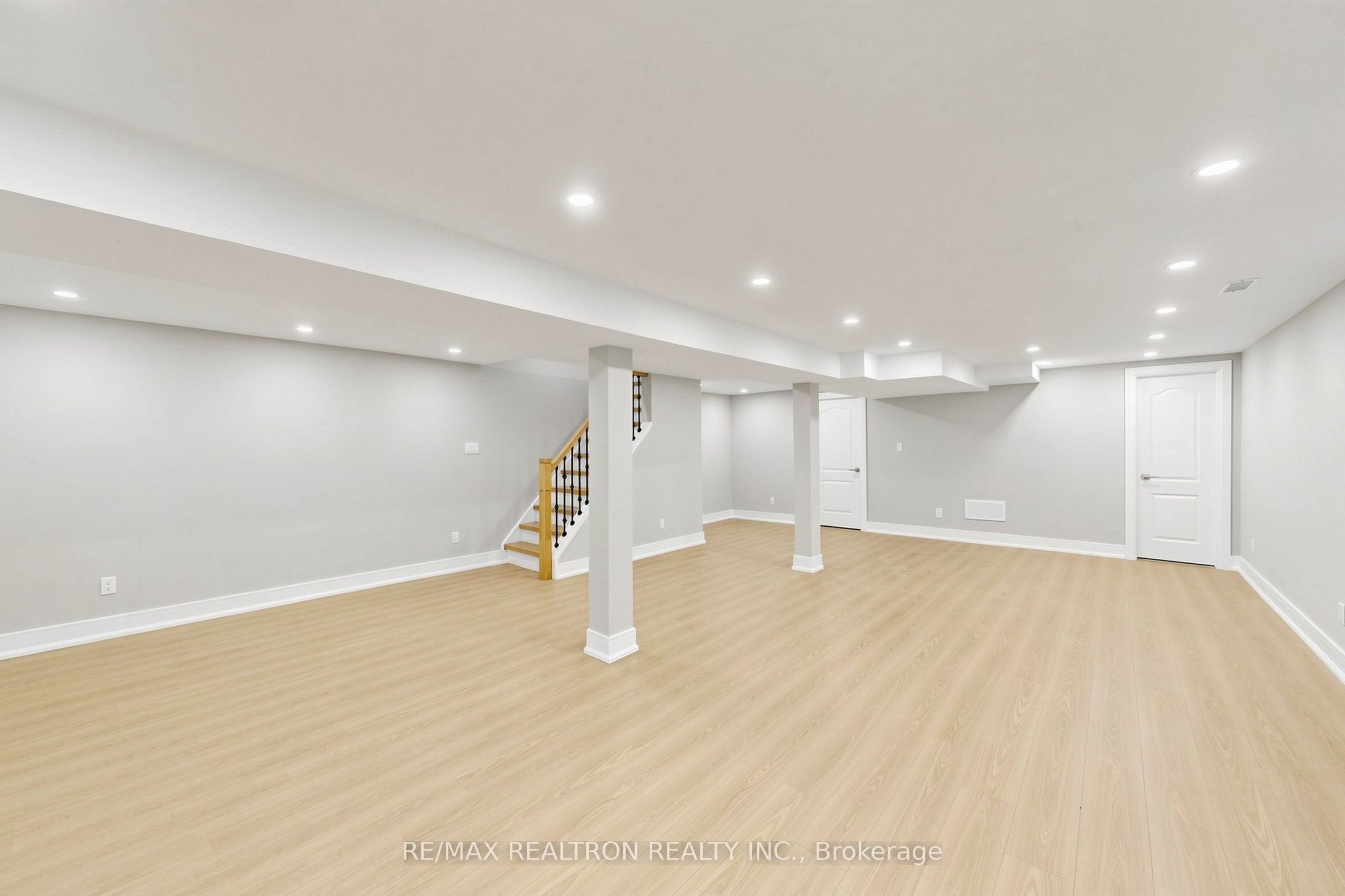 75 Pringle Avenue Property Photo 38