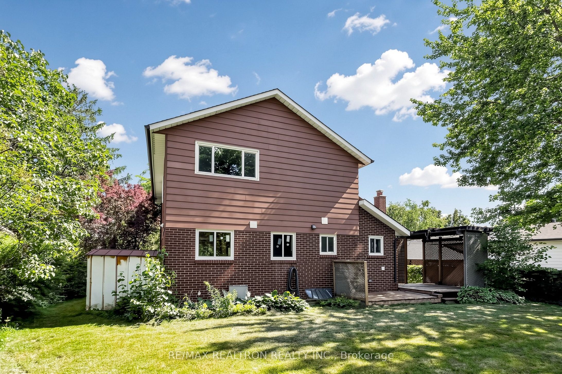 75 Pringle Avenue Property Photo 42