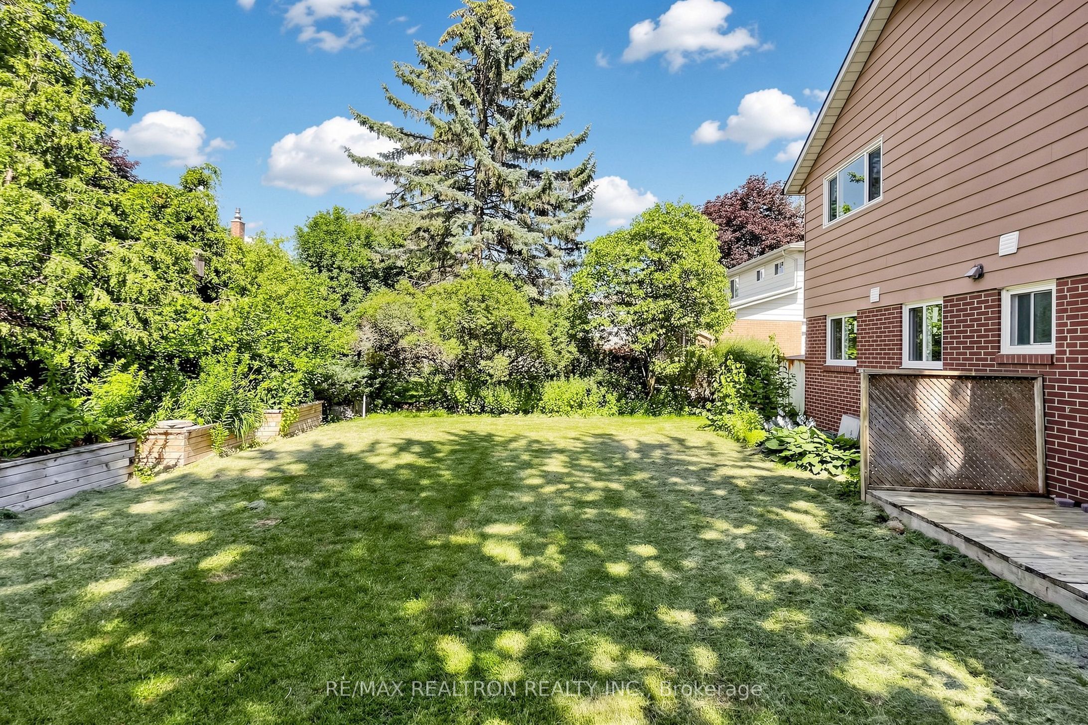 75 Pringle Avenue Property Photo 44