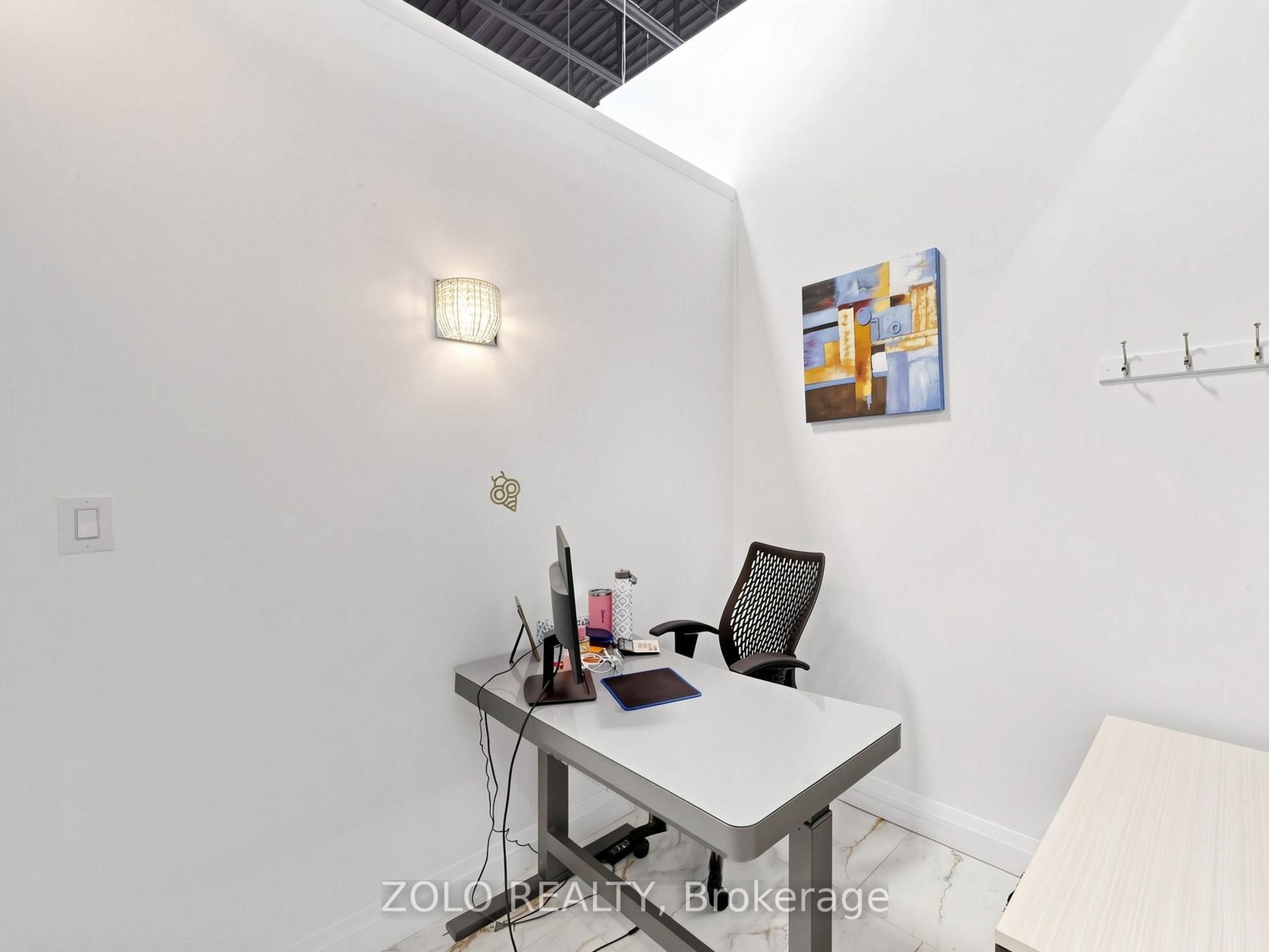 7250 Keele Street B (326) Property Photo 8