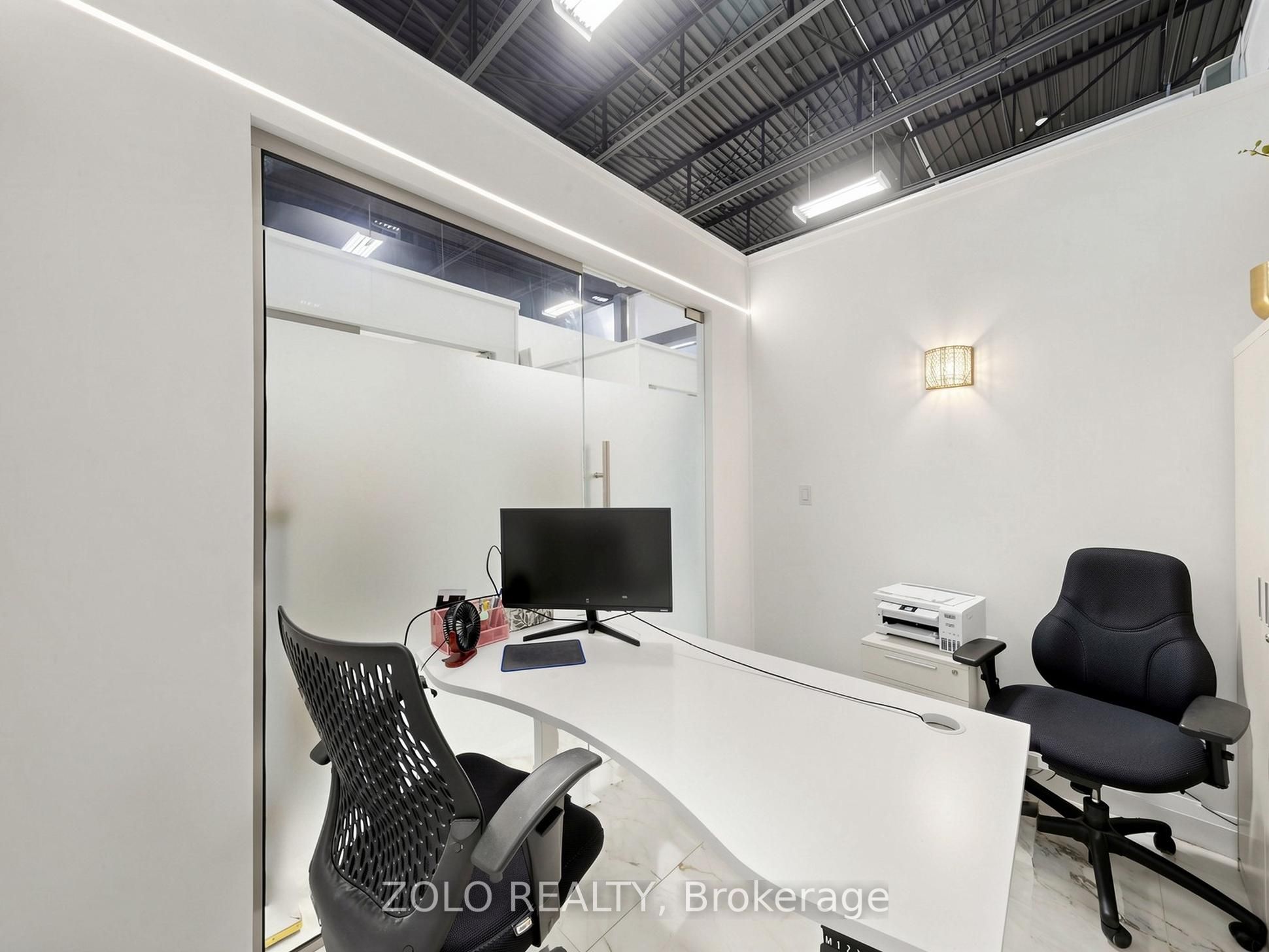 7250 Keele Street B (326) Property Photo 11
