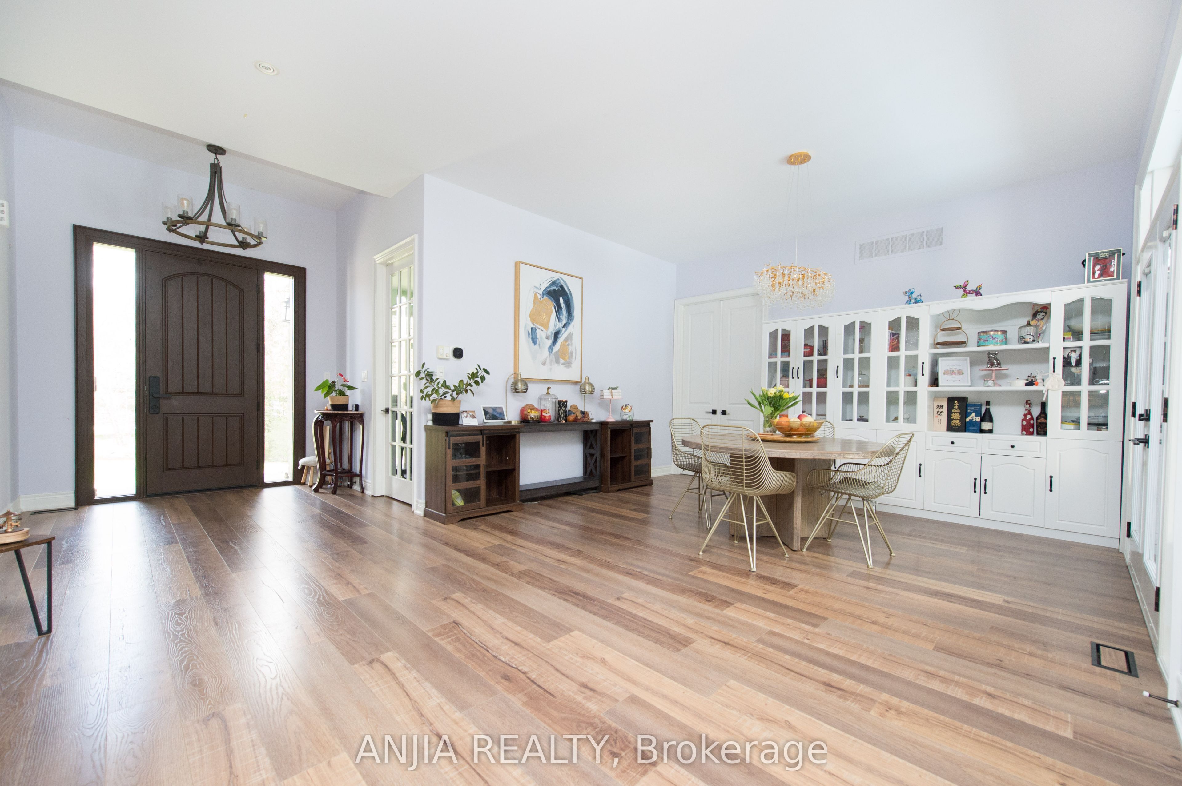 26 Pelosi Way Property Photo 5