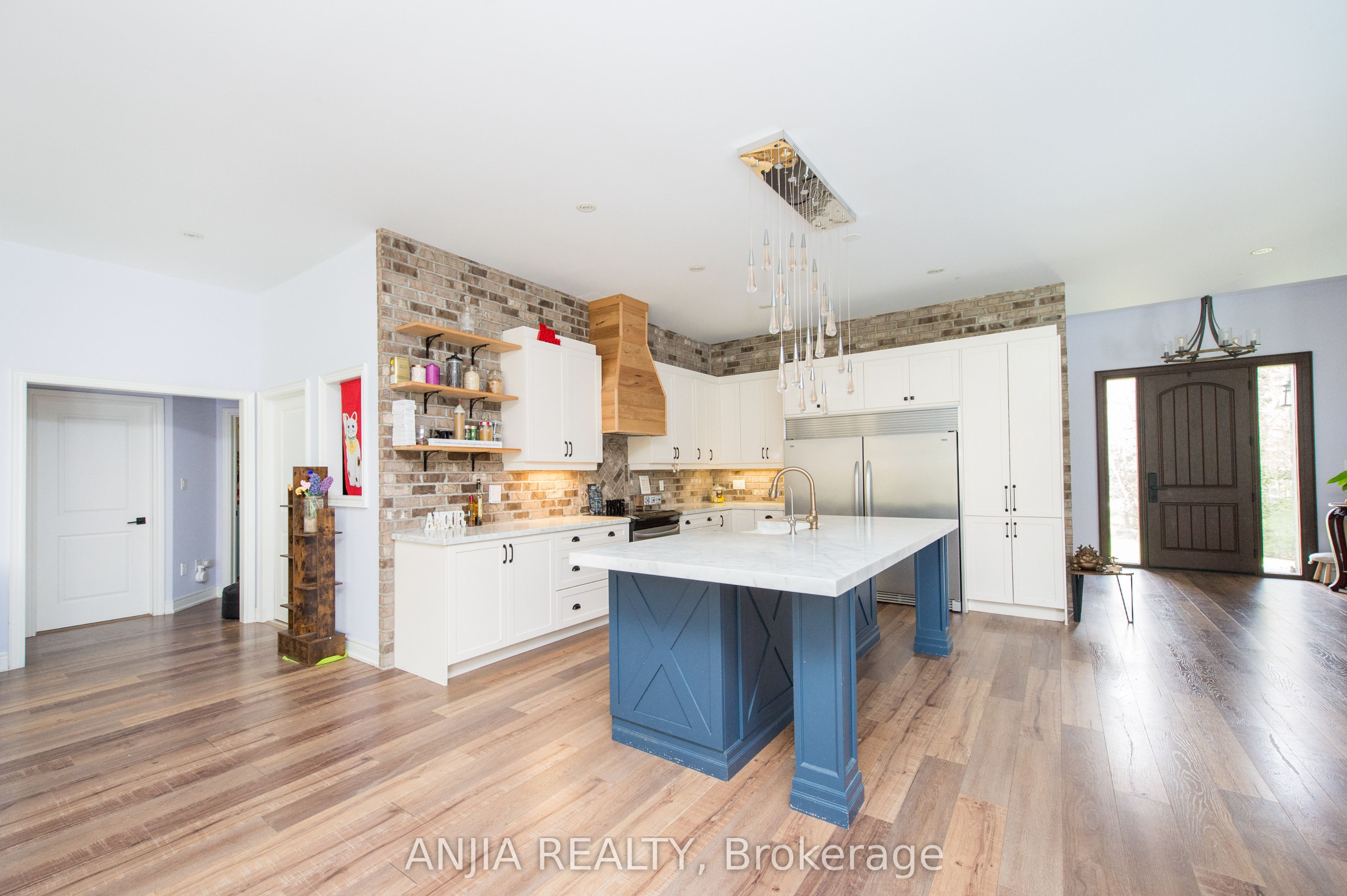 26 Pelosi Way Property Photo 9