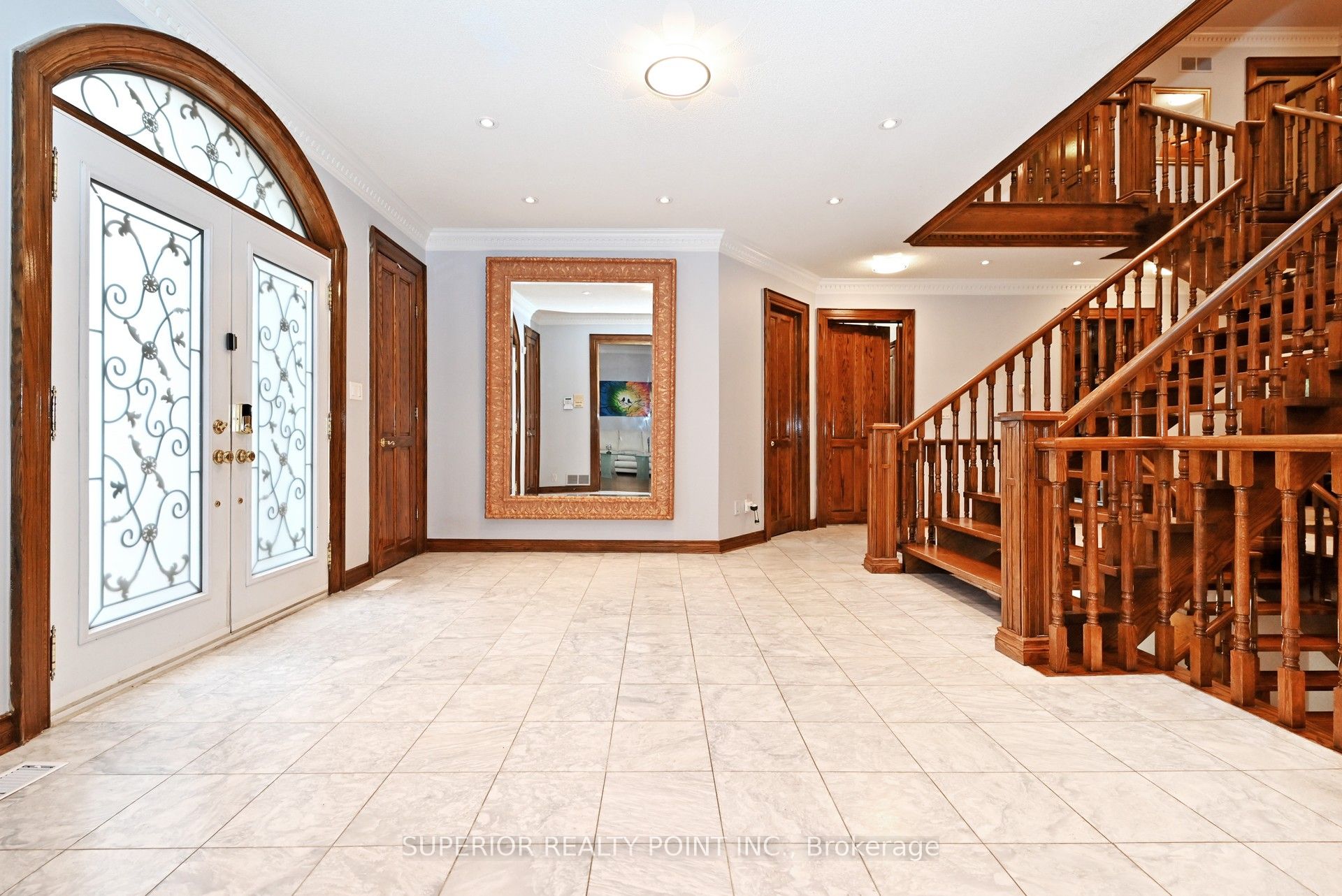 186 Oxford Street Property Photo 3