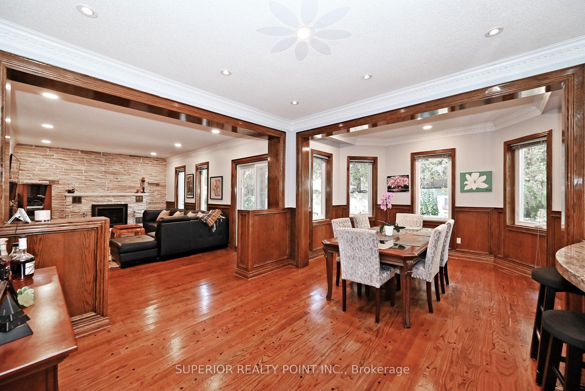 186 Oxford Street Property Photo 14