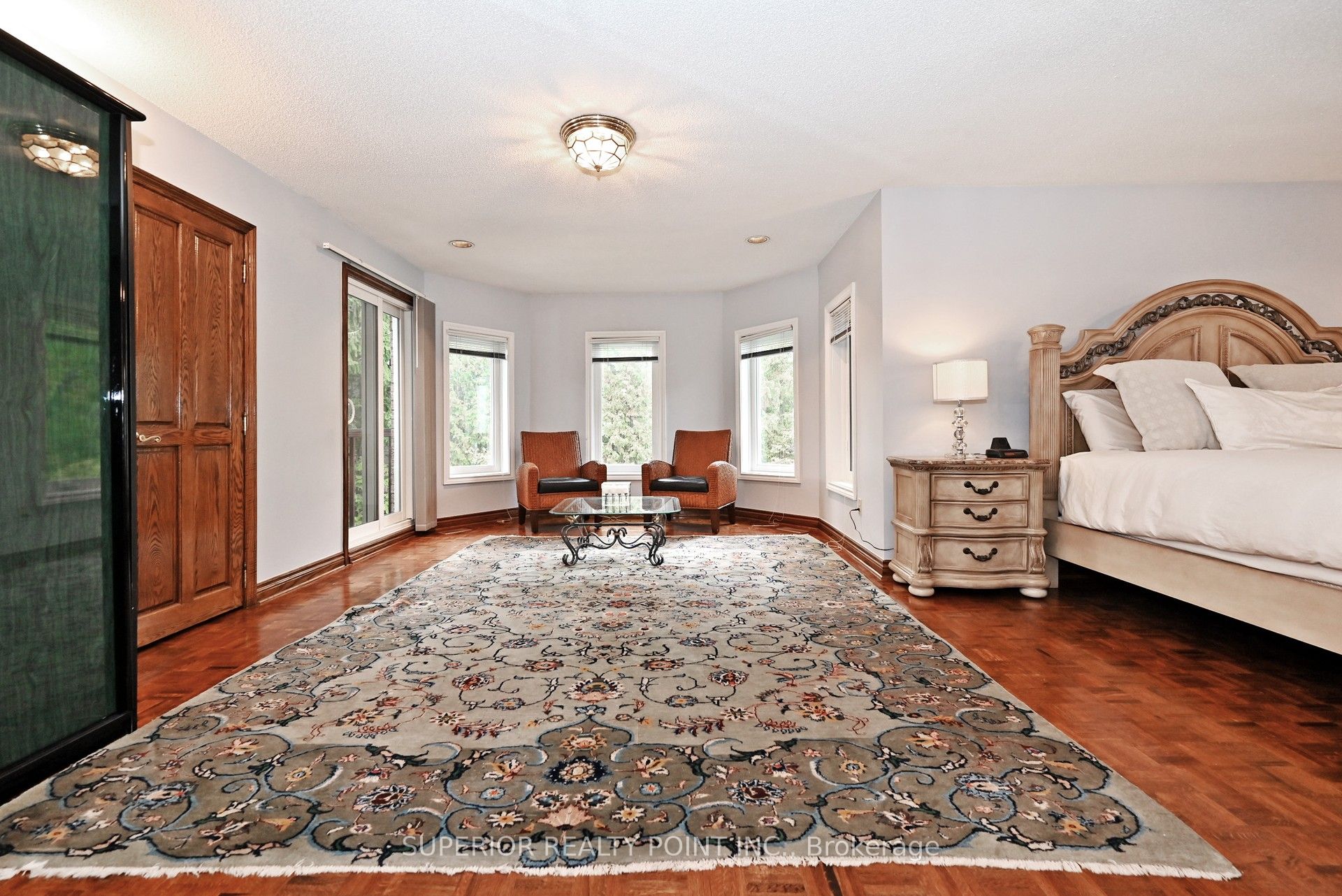 186 Oxford Street Property Photo 25