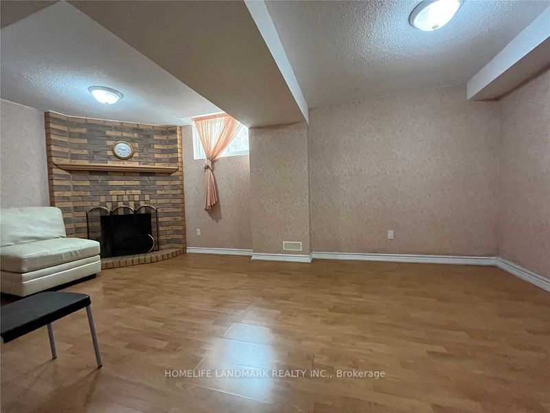26 Joanna Crescent Property Photo 2
