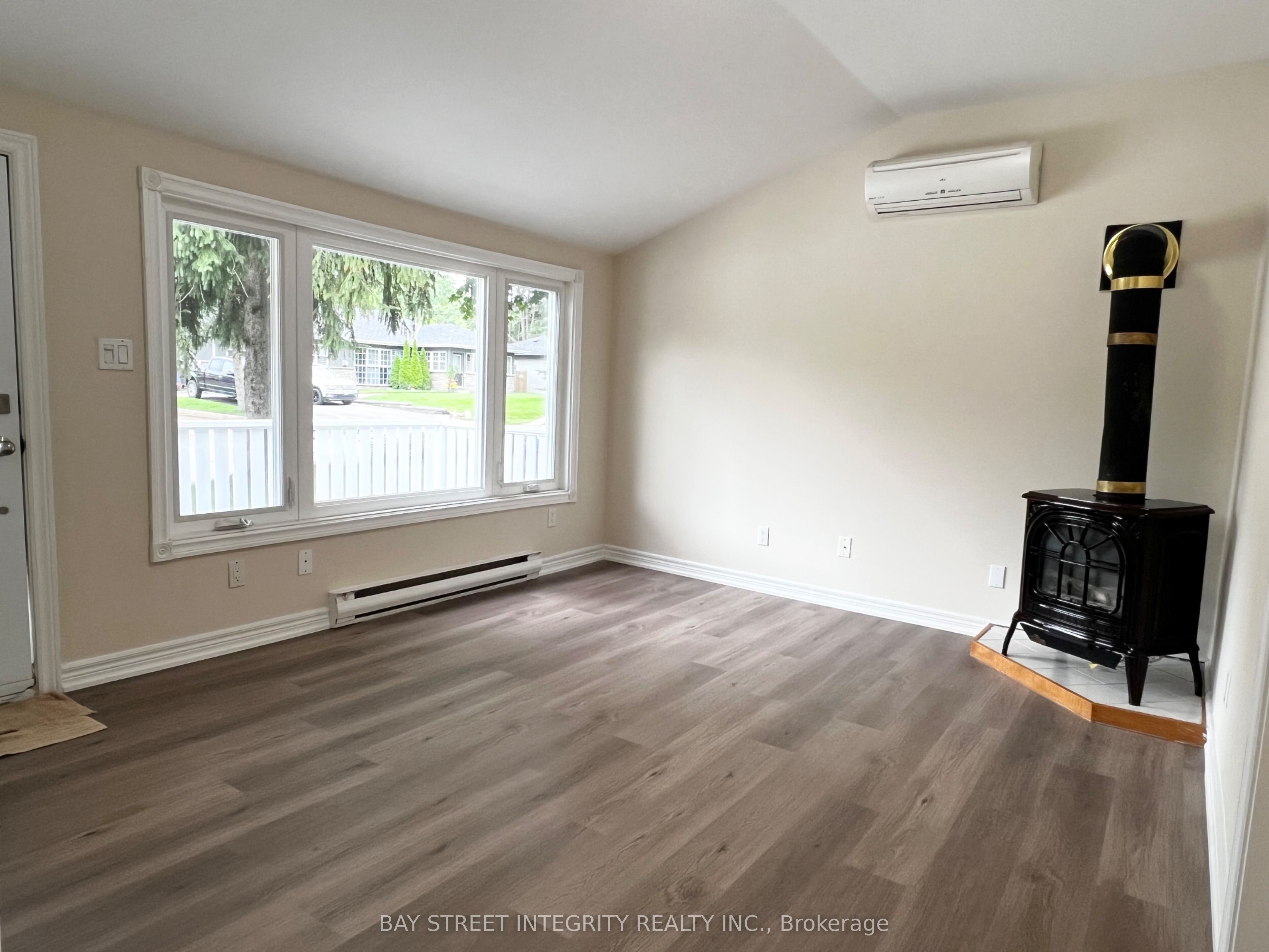 29 Balson Boulevard Property Photo 2