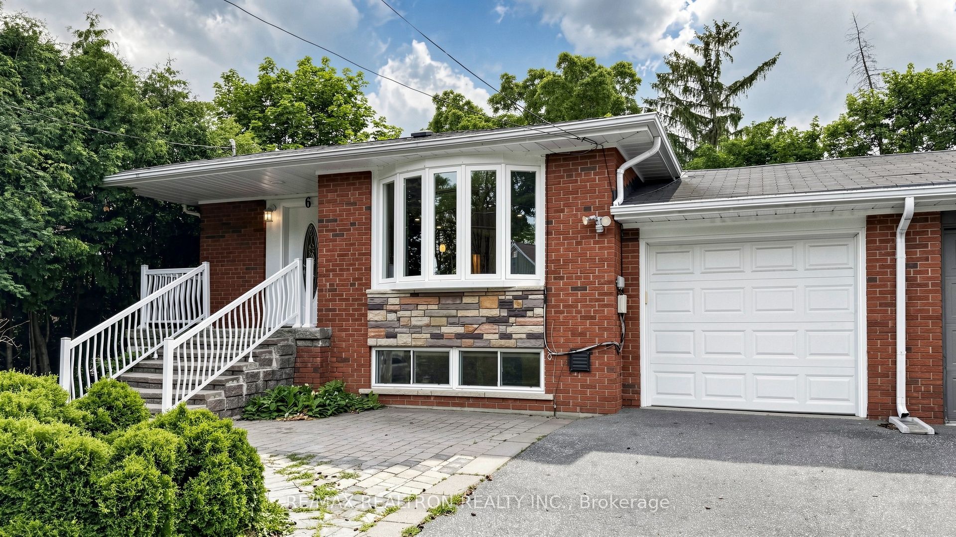 6 Albert Street Property Photo 3