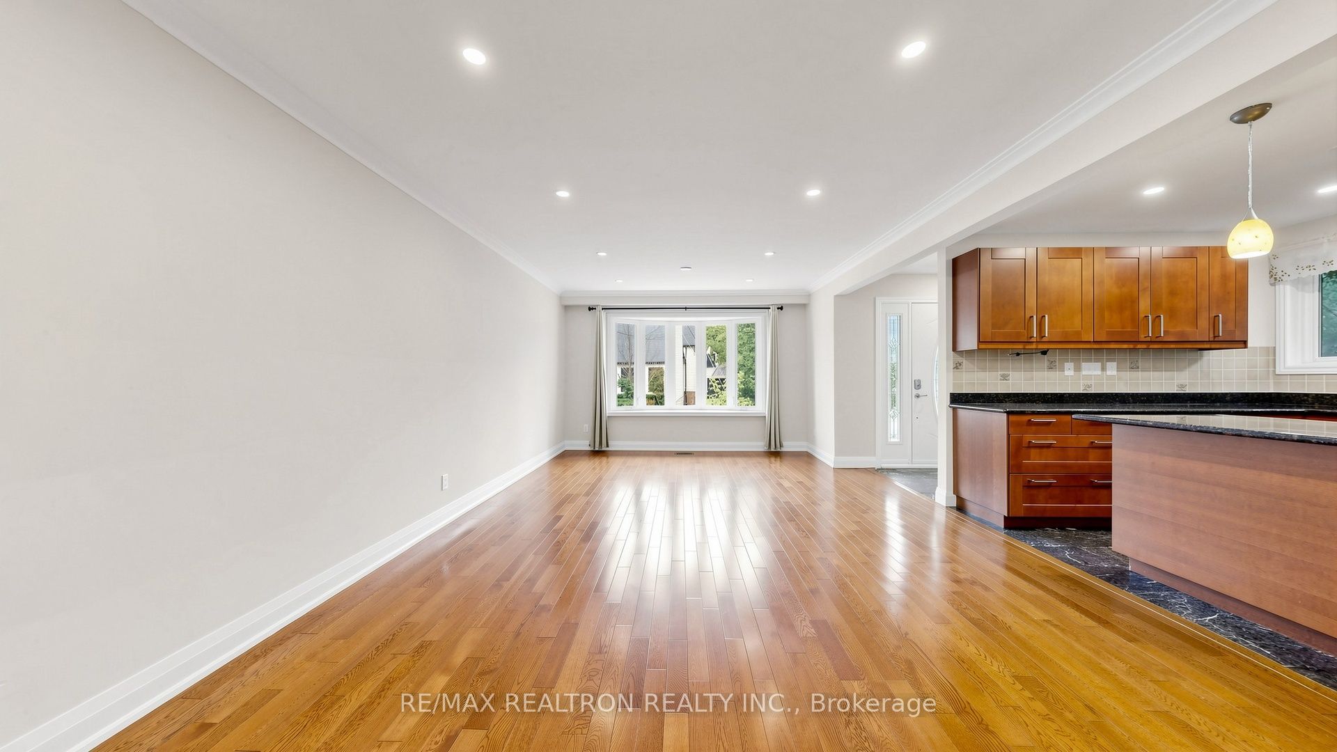 6 Albert Street Property Photo 9